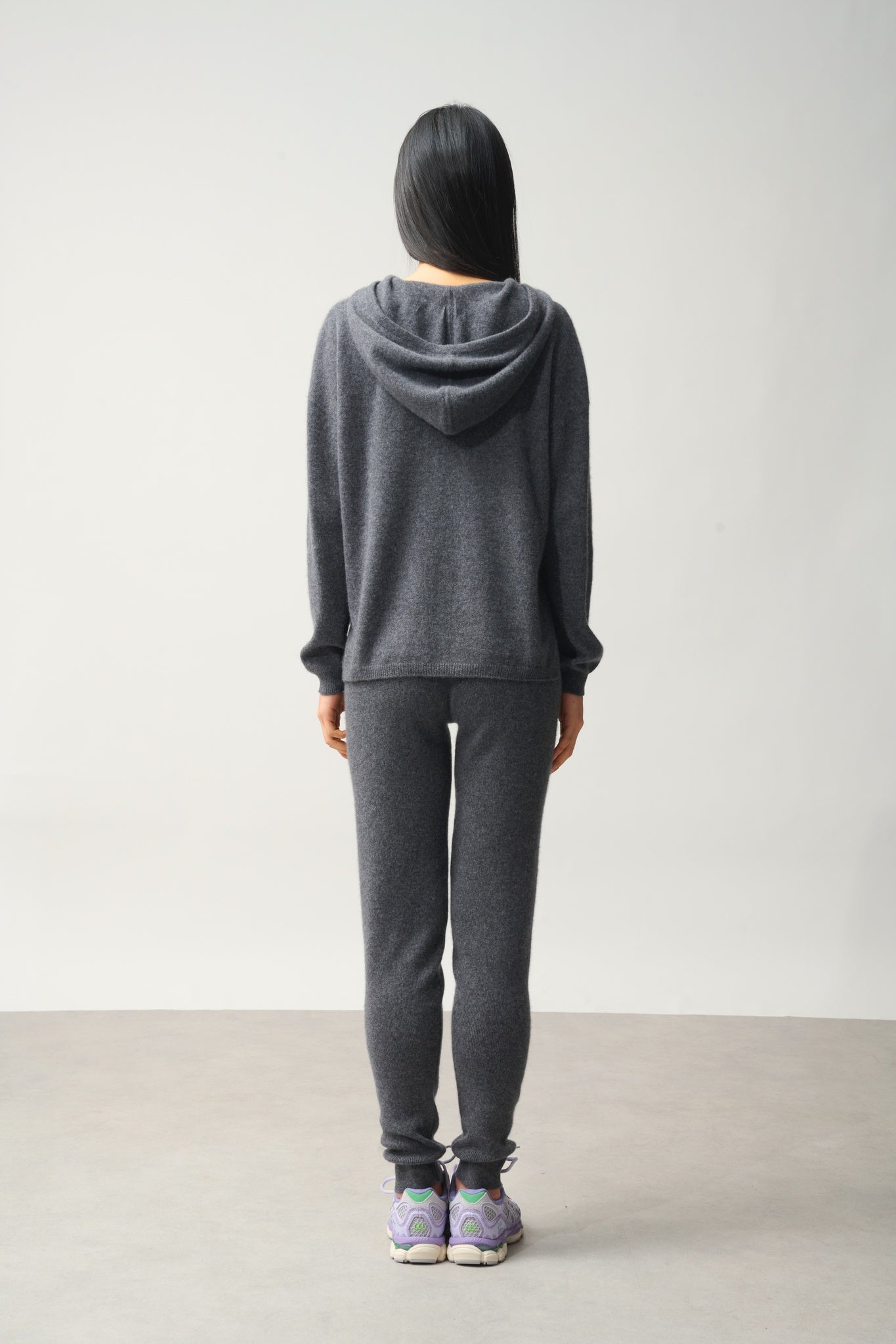 DORTE pull capuche anthracite chiné 100% cachemire