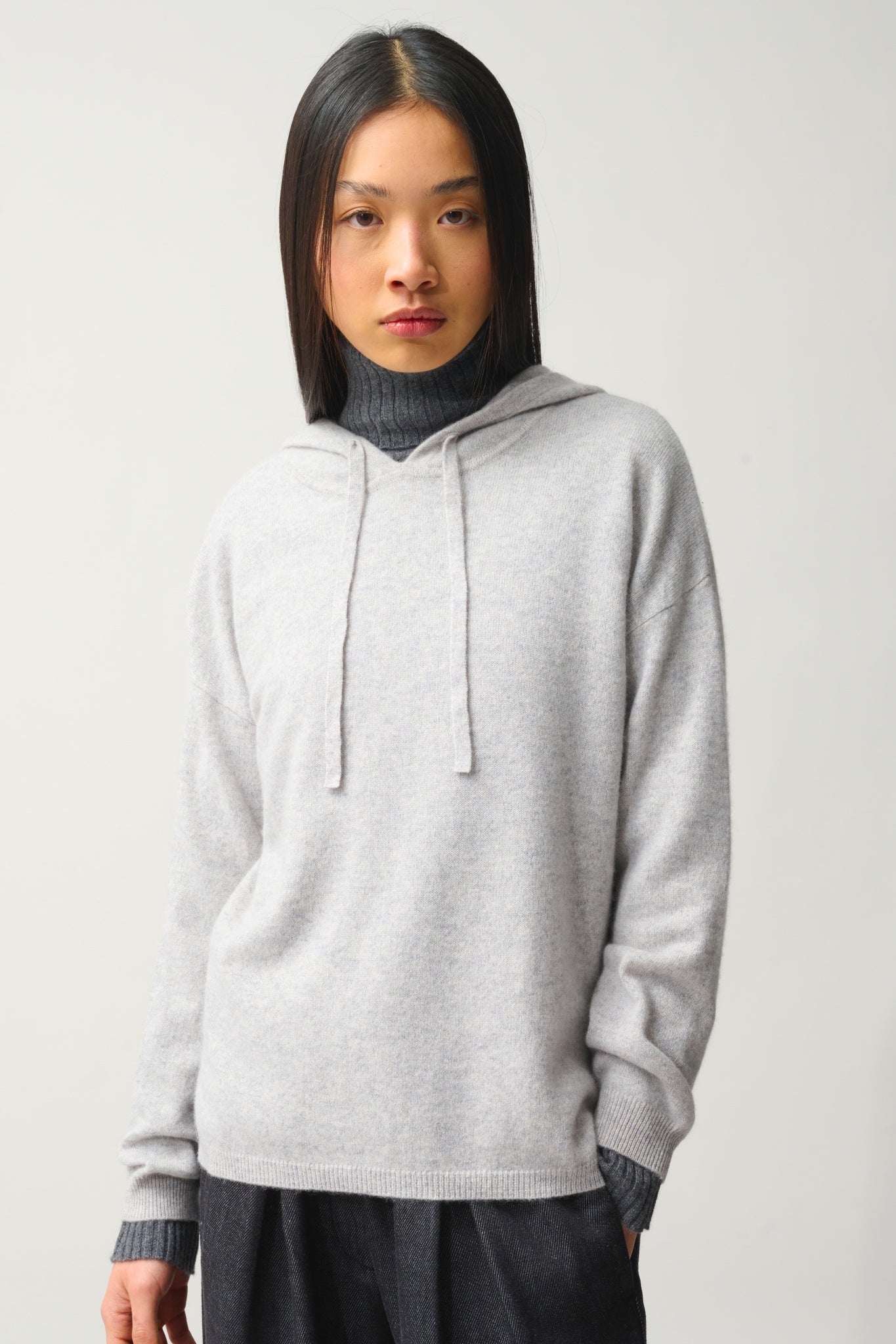 DORTE pull capuche gris clair chiné 100% cachemire