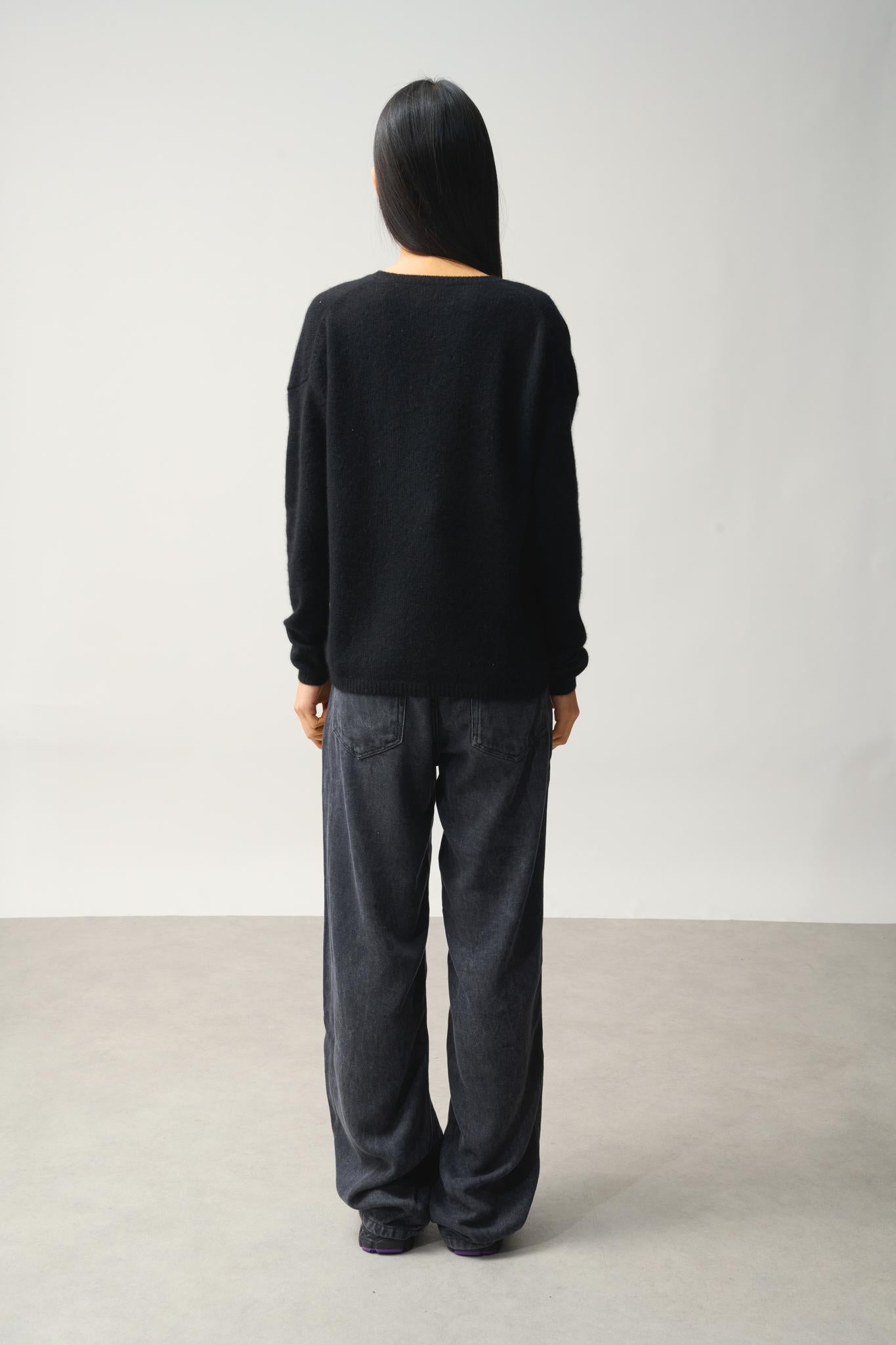 DOTY black 4-thread v-neck sweater 100% cashmere