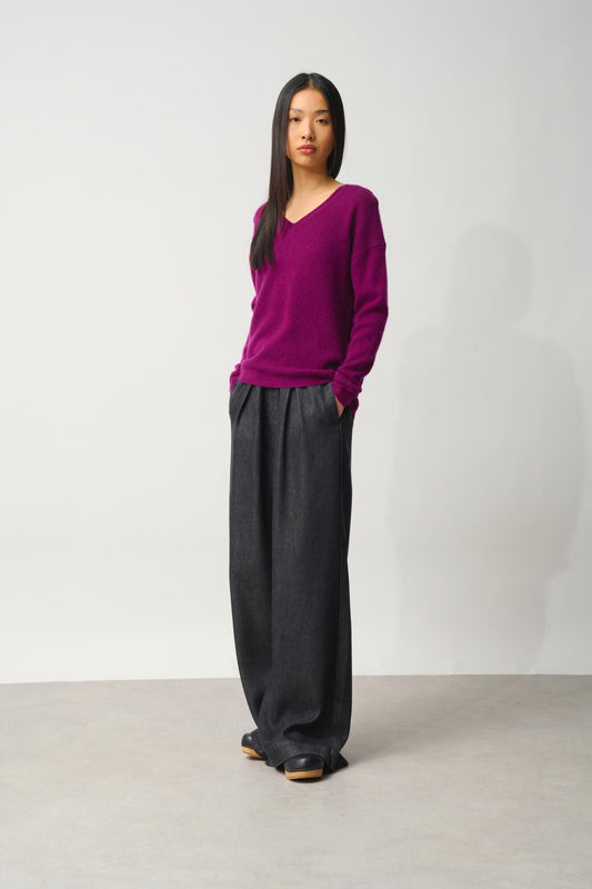 DOTY 4-thread plum v-neck sweater 100% cashmere