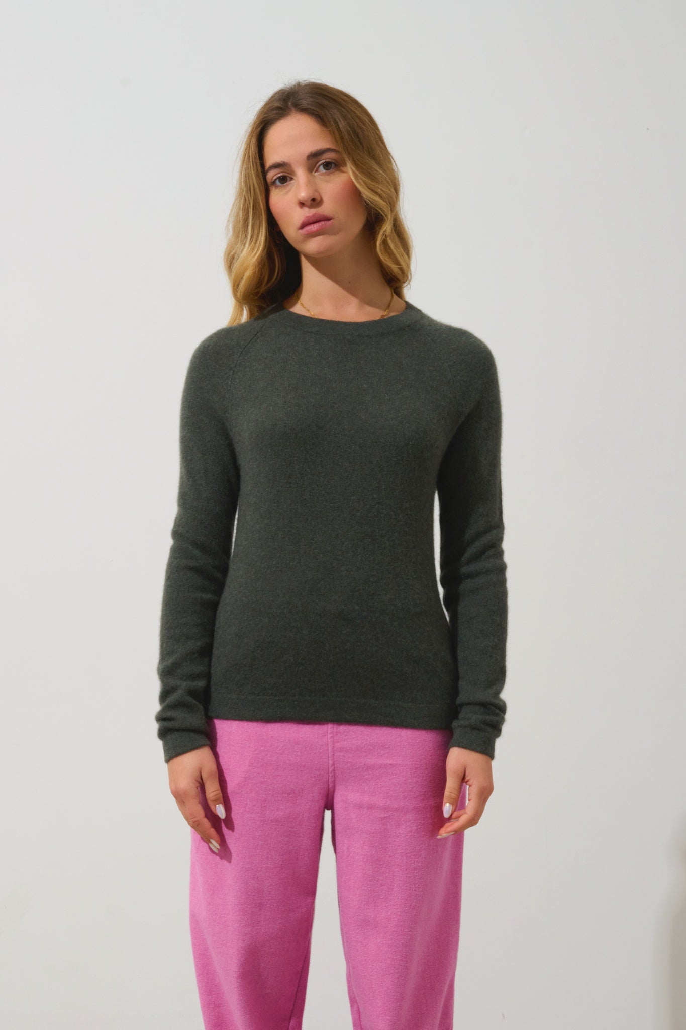 ECRIN pull col rond kaki chiné 100% cachemire