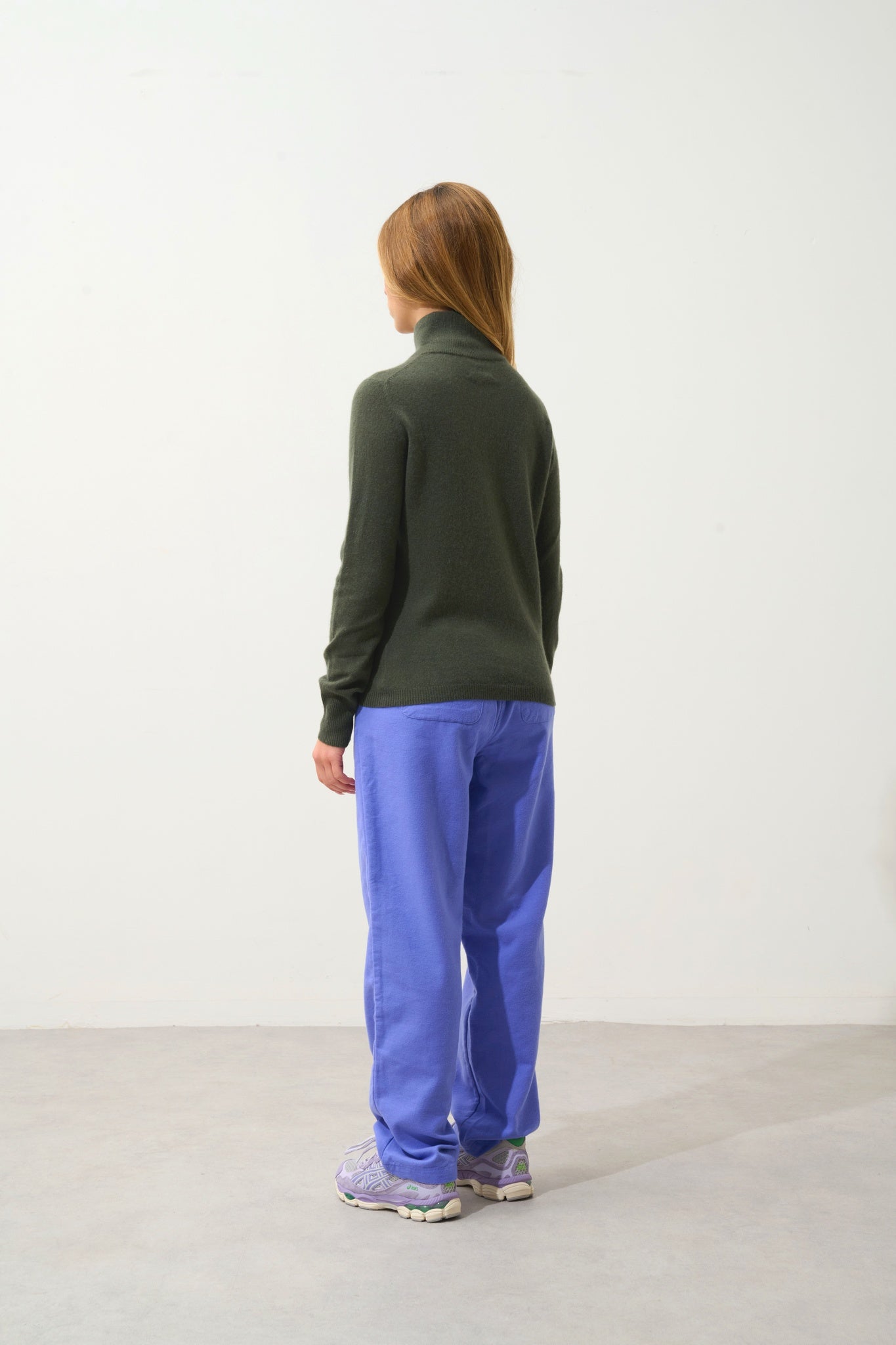 EILEEN pull col roulé kaki 100% cachemire