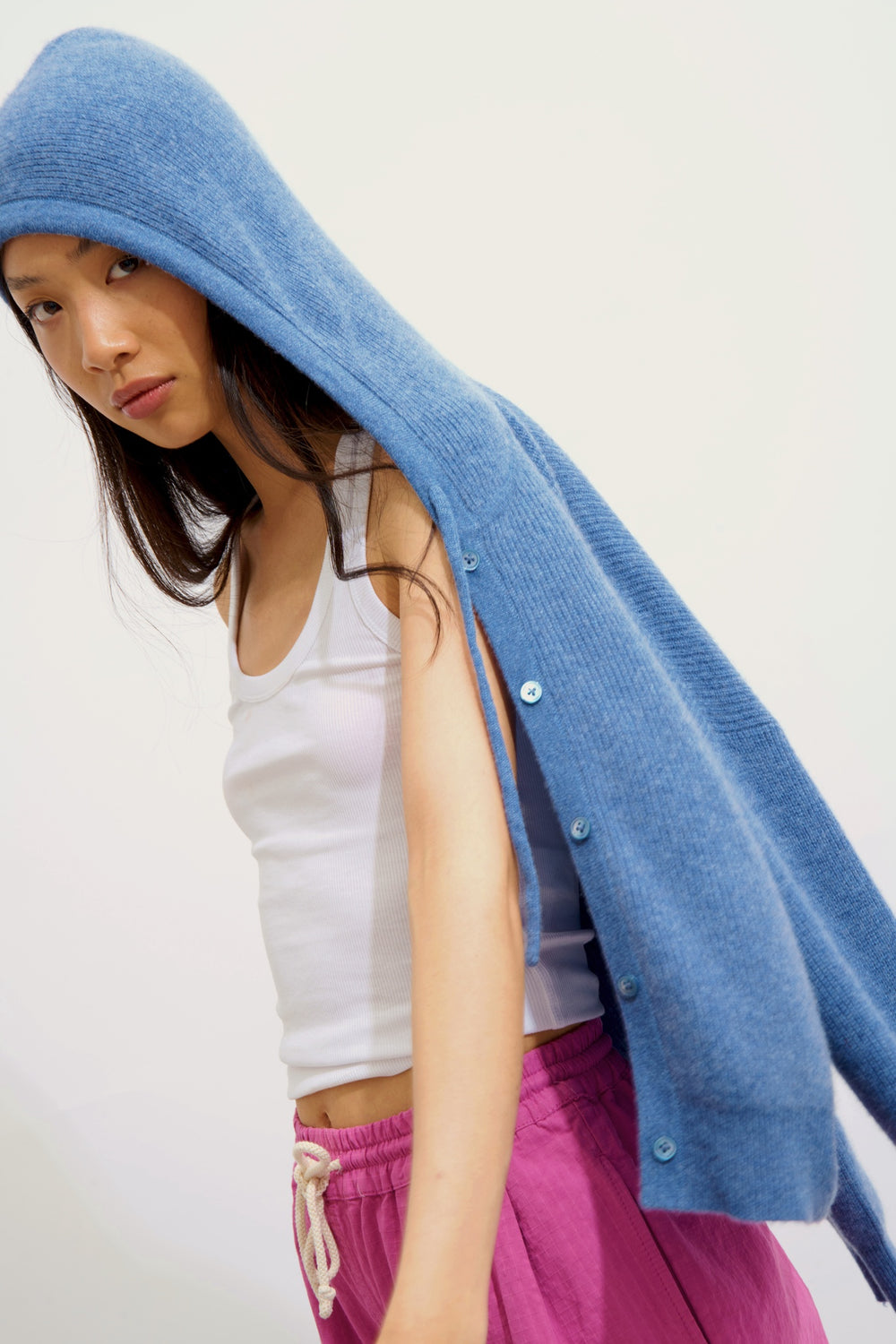 ELARA cardigan capuche bleu denim 100% cachemire