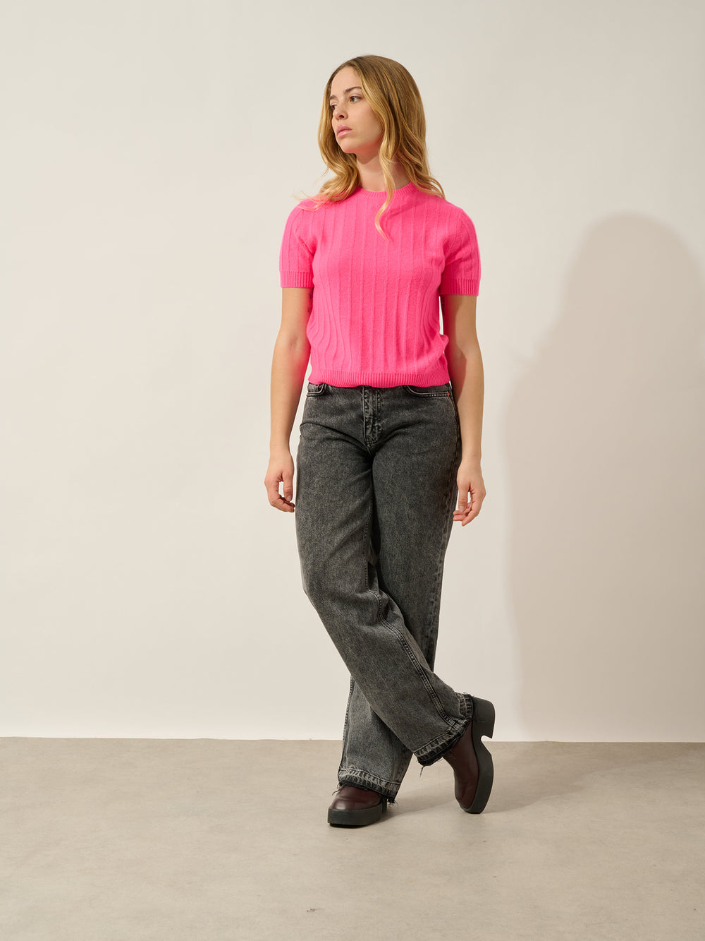 ELIRA t-shirt col rond rose fluo 100% cachemire