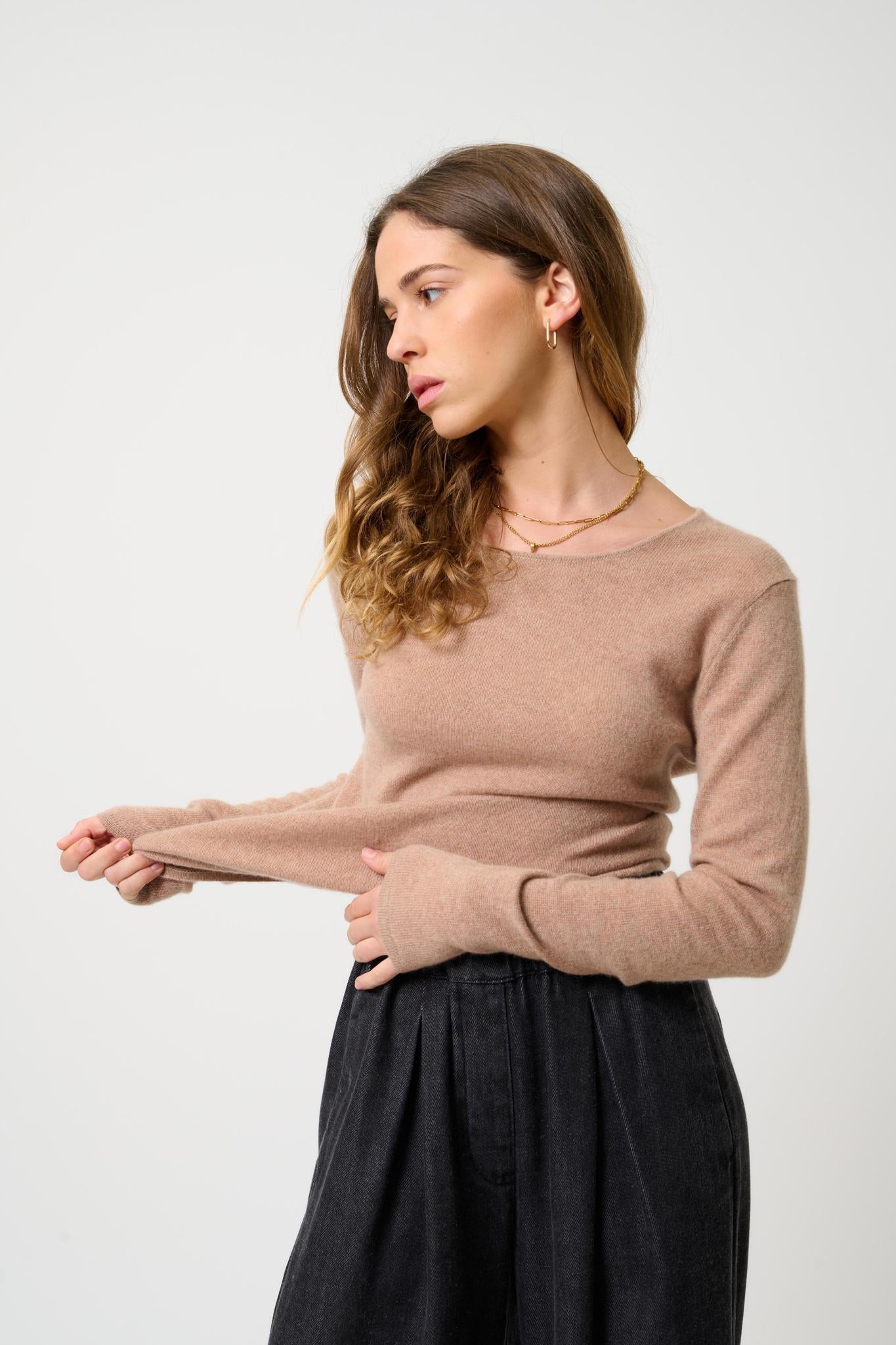 EPÉNA camel mottled round-neck sweater 100% cashmere