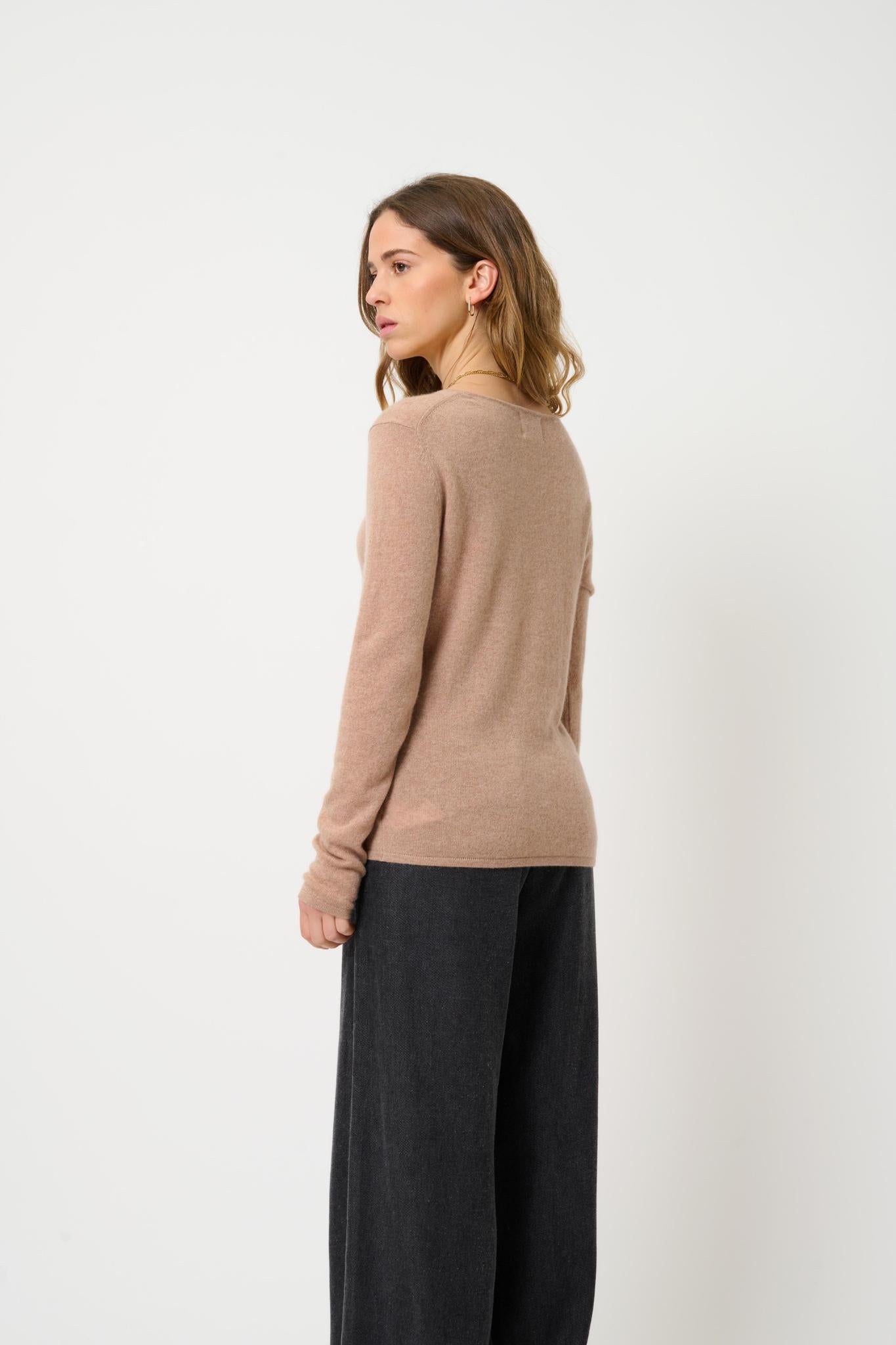 EPÉNA camel mottled round-neck sweater 100% cashmere