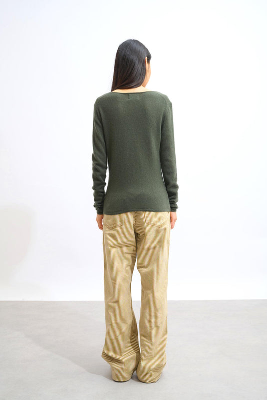 EPÉNA khaki round-neck sweater 100% cashmere