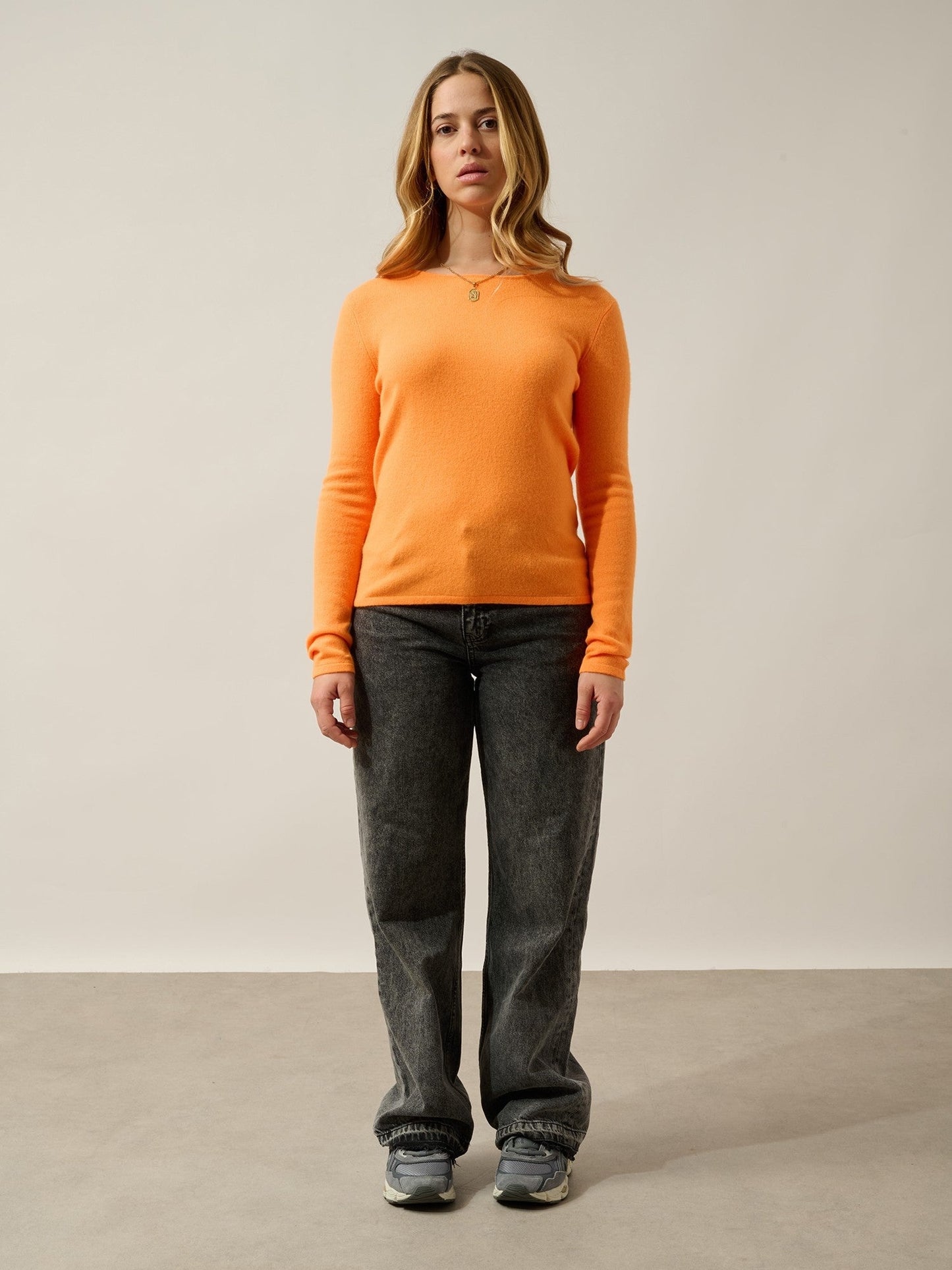 epéna pull col rond mandarine fluo 100% cachemire