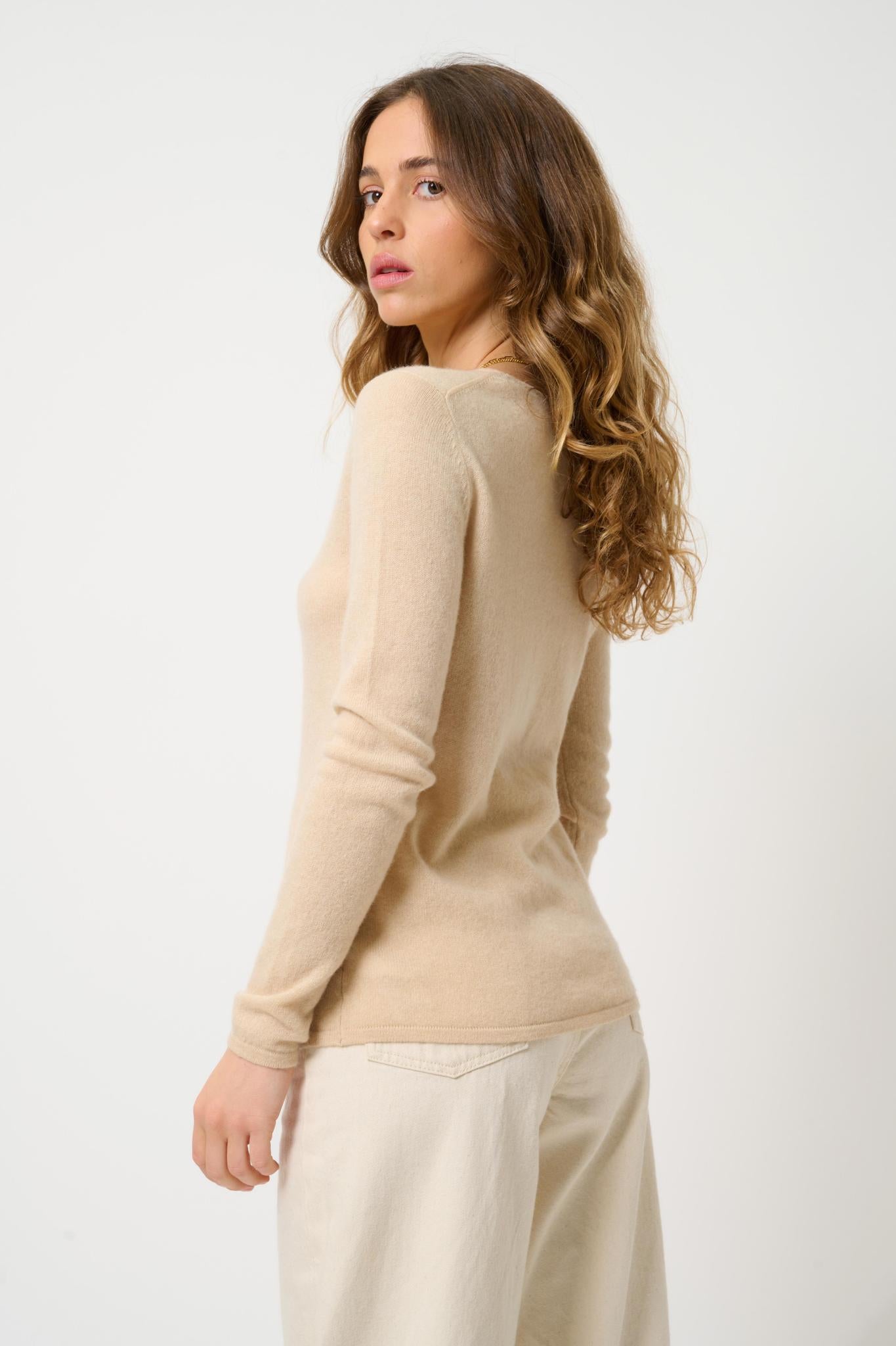 EPÉNA round-neck sweater sand 100% cashmere