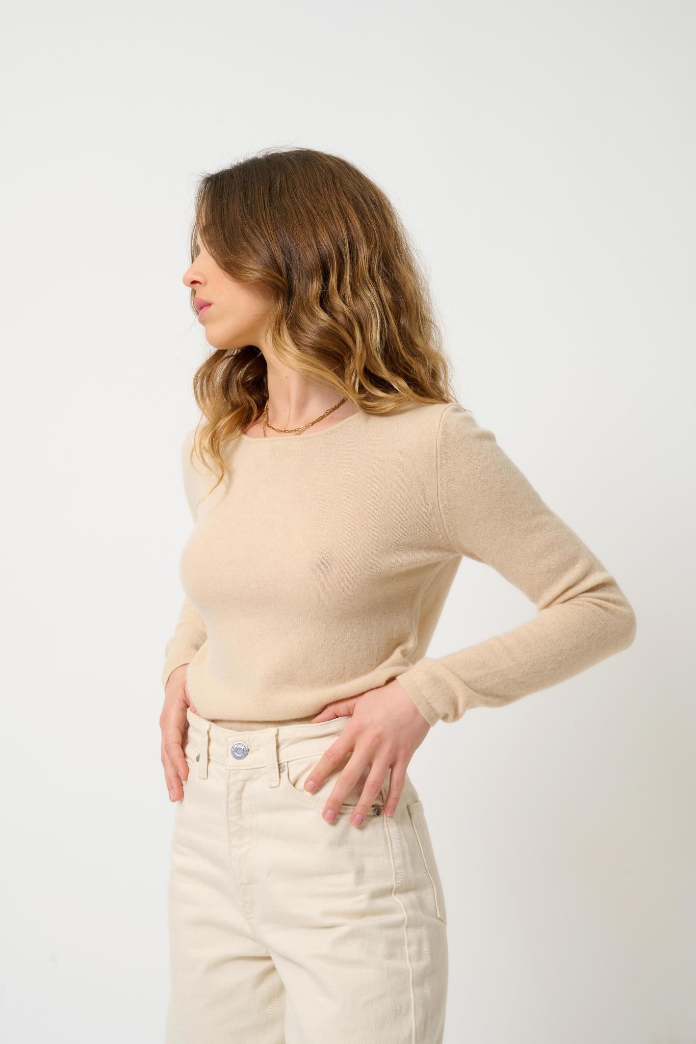 EPÉNA round-neck sweater sand 100% cashmere