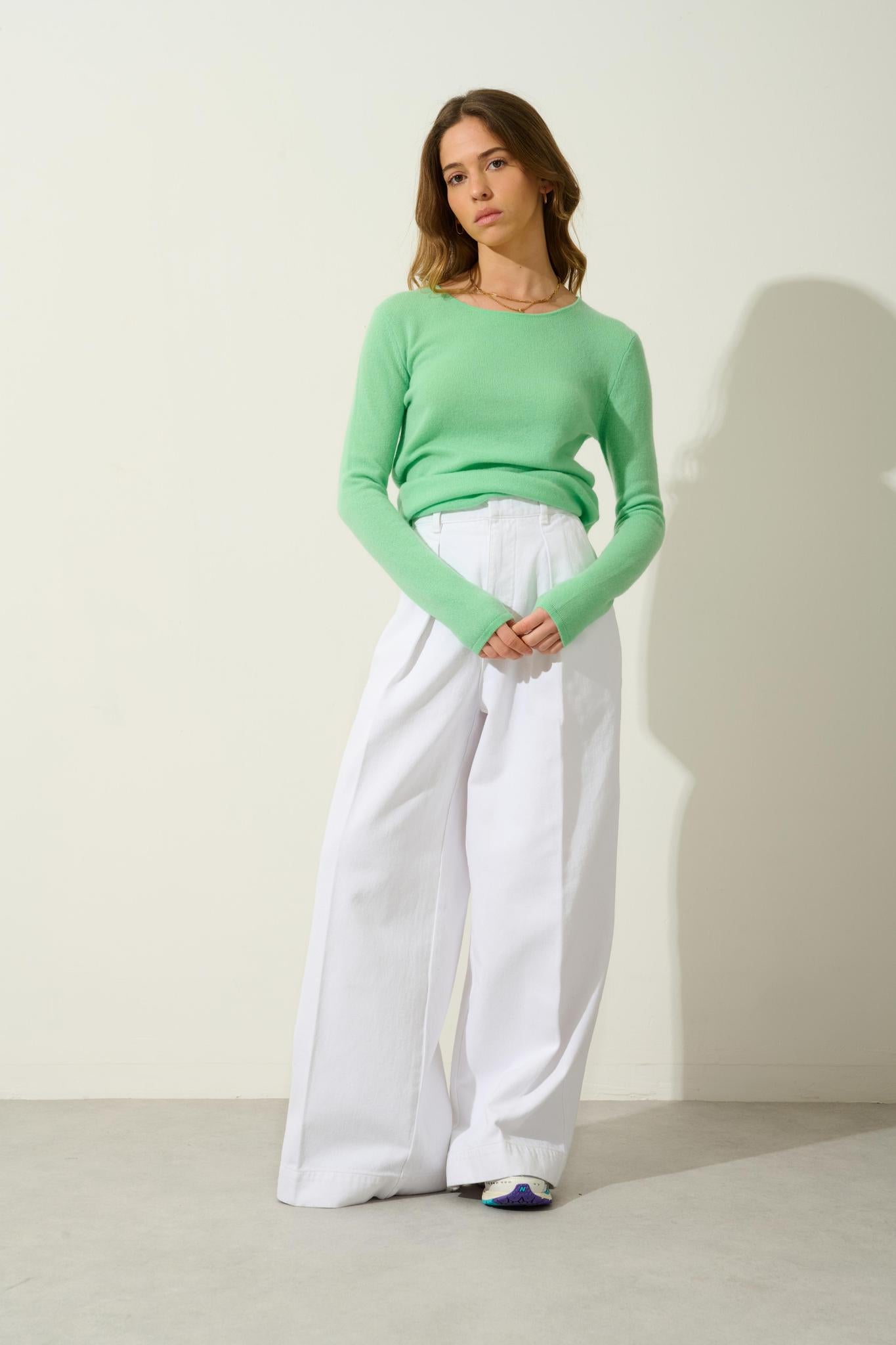 EPÉNA round-neck lime sweater 100% cashmere