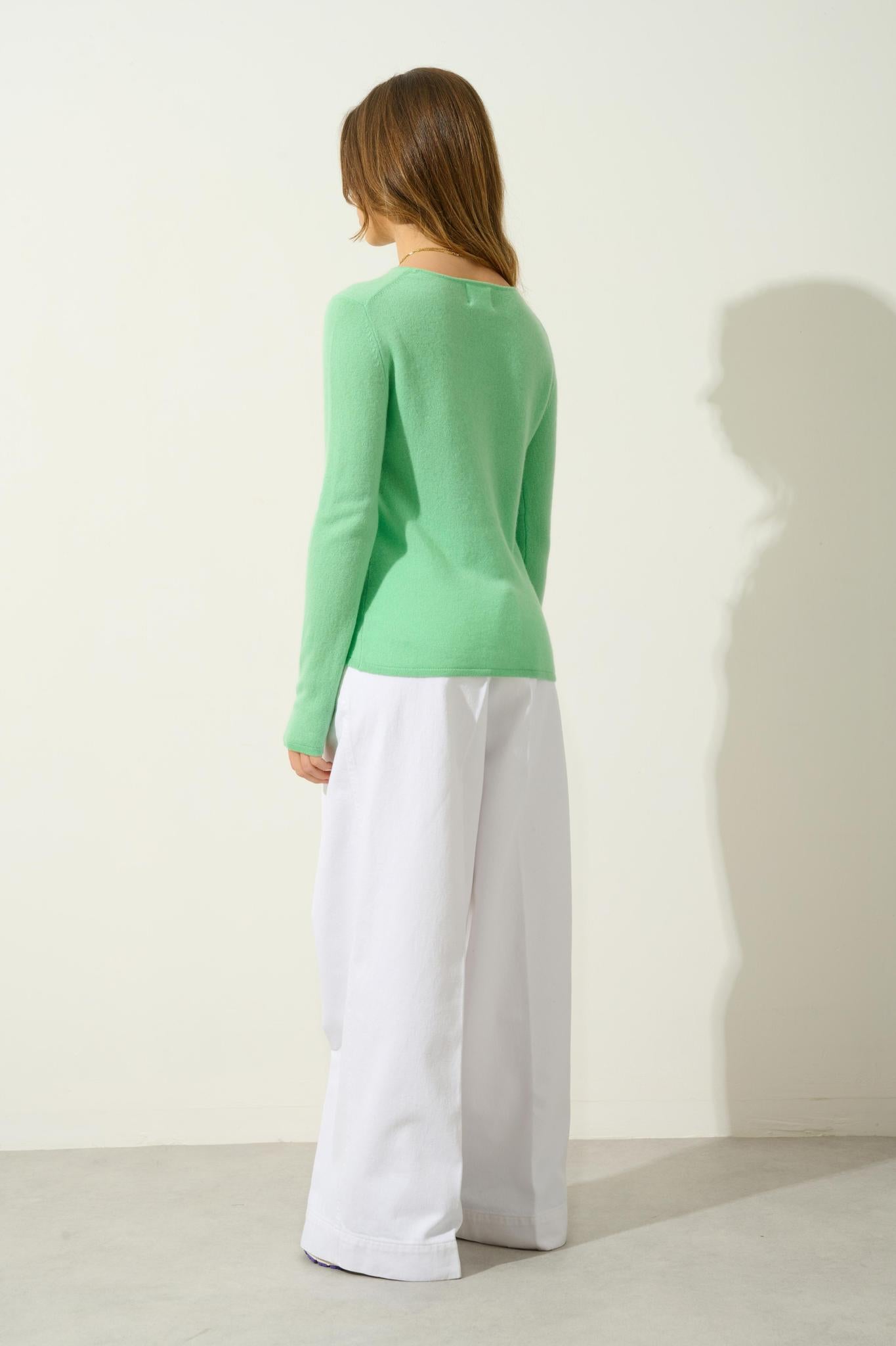 EPÉNA round-neck lime sweater 100% cashmere