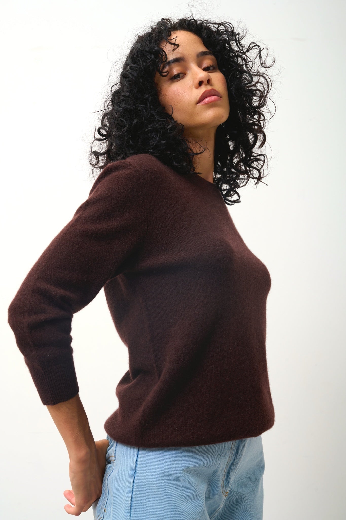 ESTARIS round-neck sweater with buttons on the back 100% cashmere
