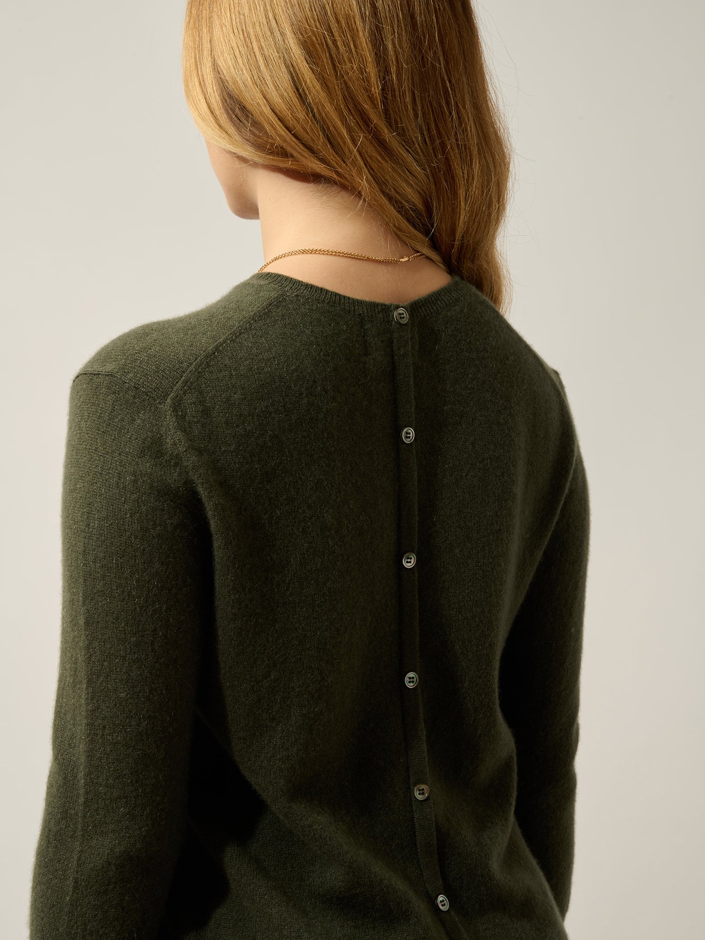 ESTARIS Pullover Rundhalsausschnitt geknöpft Rücken khaki 100% Kaschmir