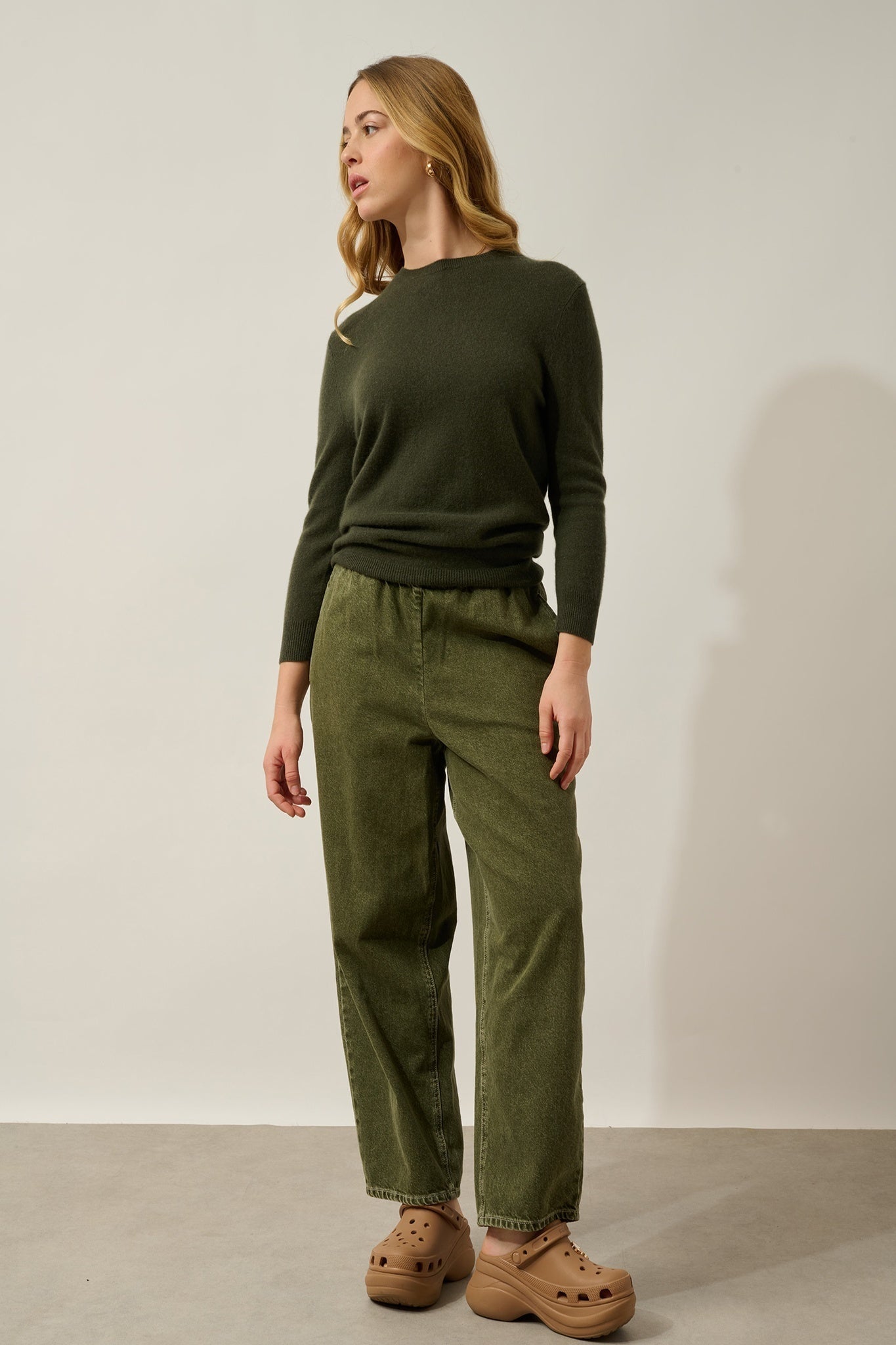 ESTARIS Pullover Rundhalsausschnitt geknöpft Rücken khaki 100% Kaschmir