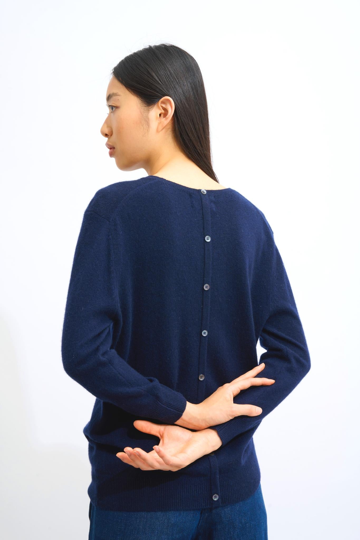 ESTARIS Pullover Rundhalsausschnitt geknöpft Rücken navy 100% Kaschmir