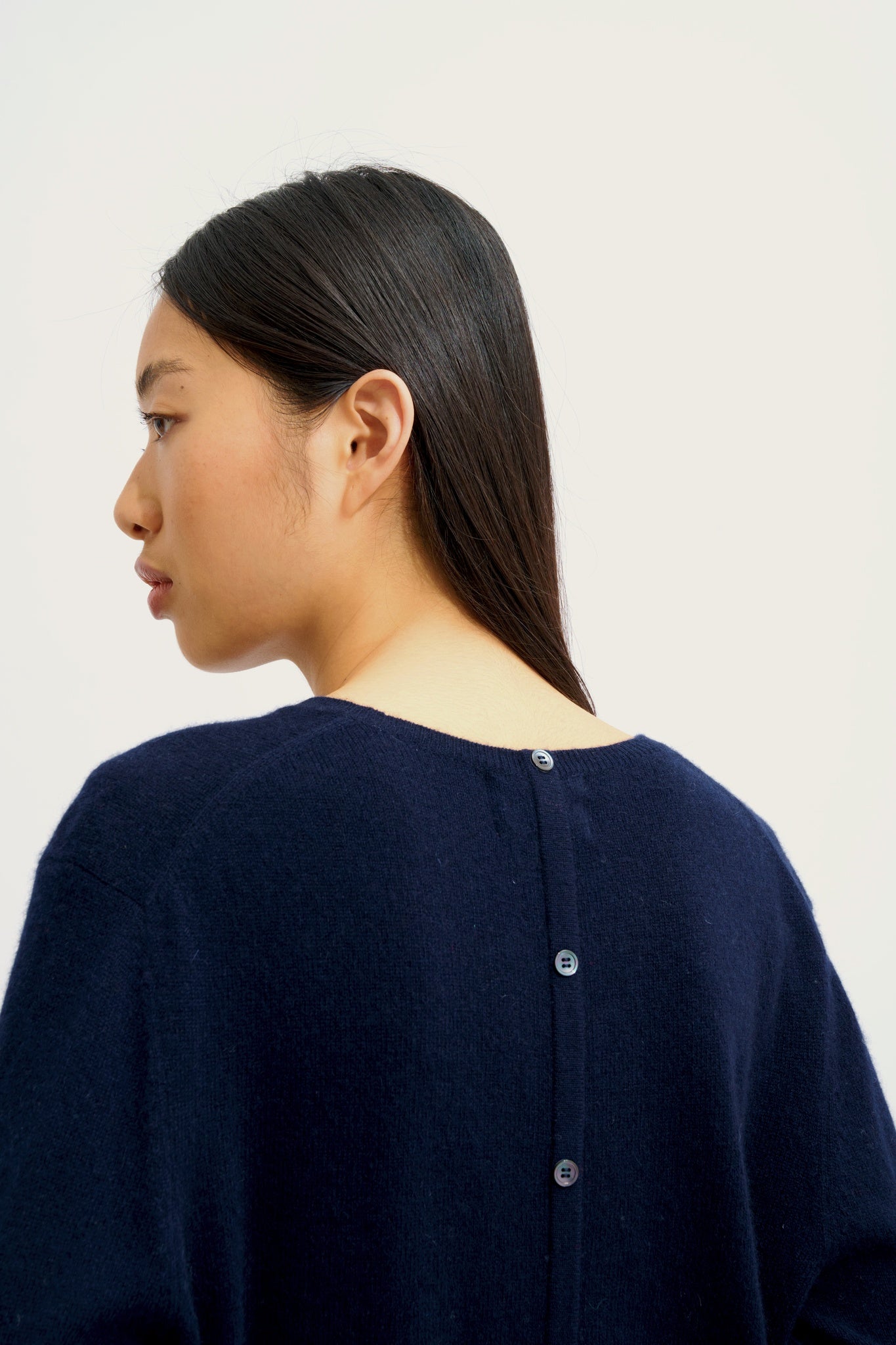 ESTARIS Pullover Rundhalsausschnitt geknöpft Rücken navy 100% Kaschmir