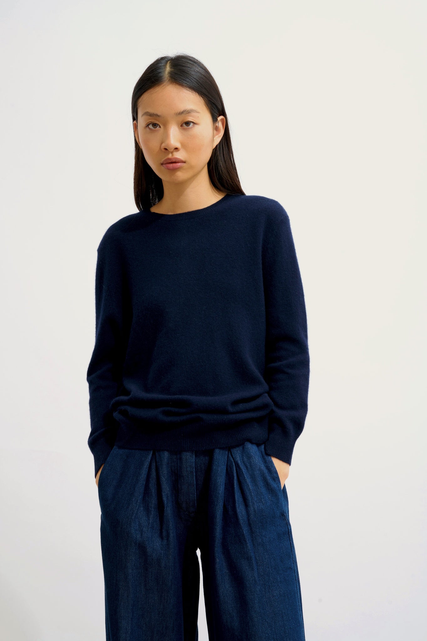 ESTARIS Pullover Rundhalsausschnitt geknöpft Rücken navy 100% Kaschmir