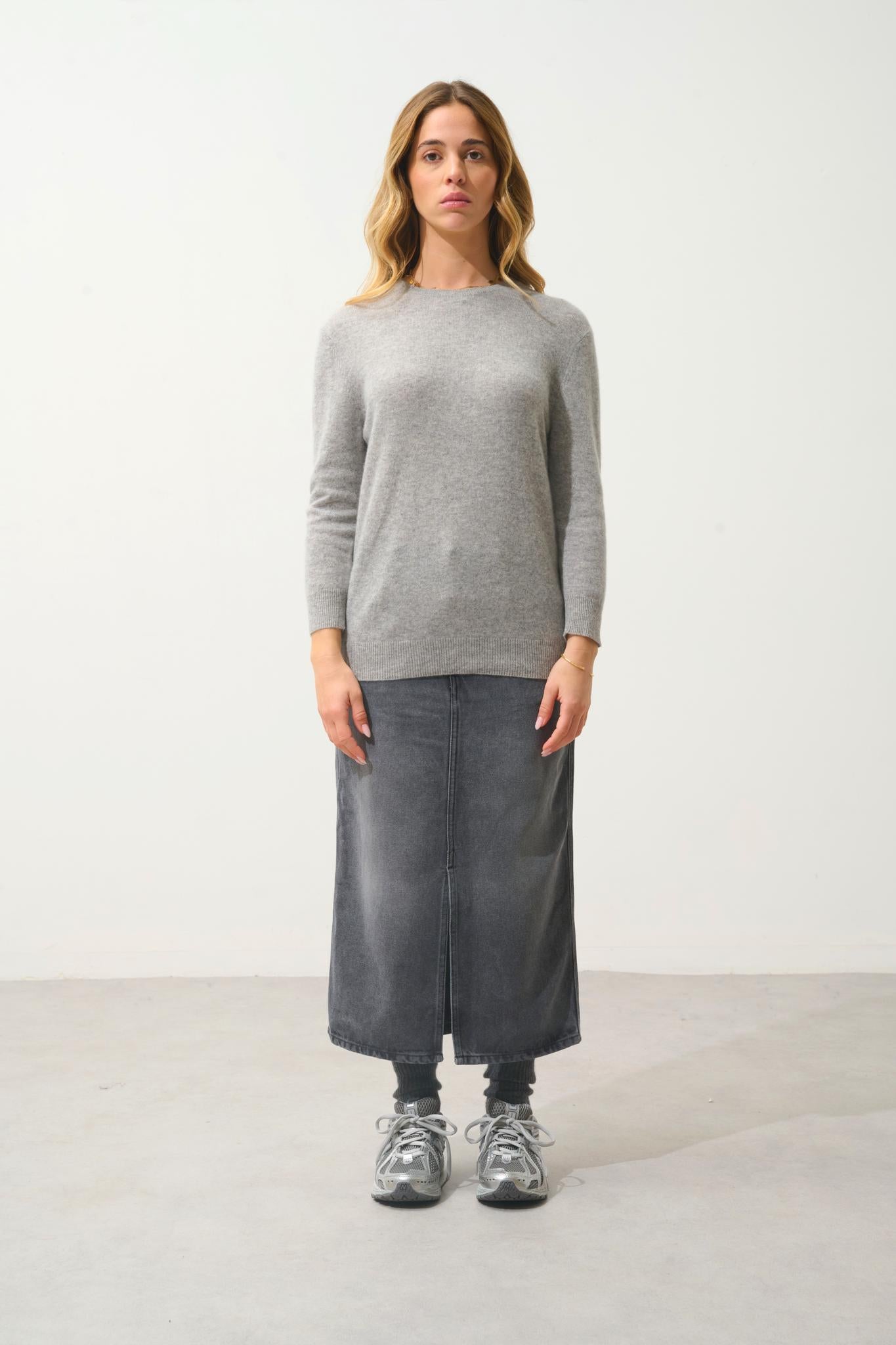 ESTARIS round-neck sweater with buttoned cloud back mottled 100% cashmere