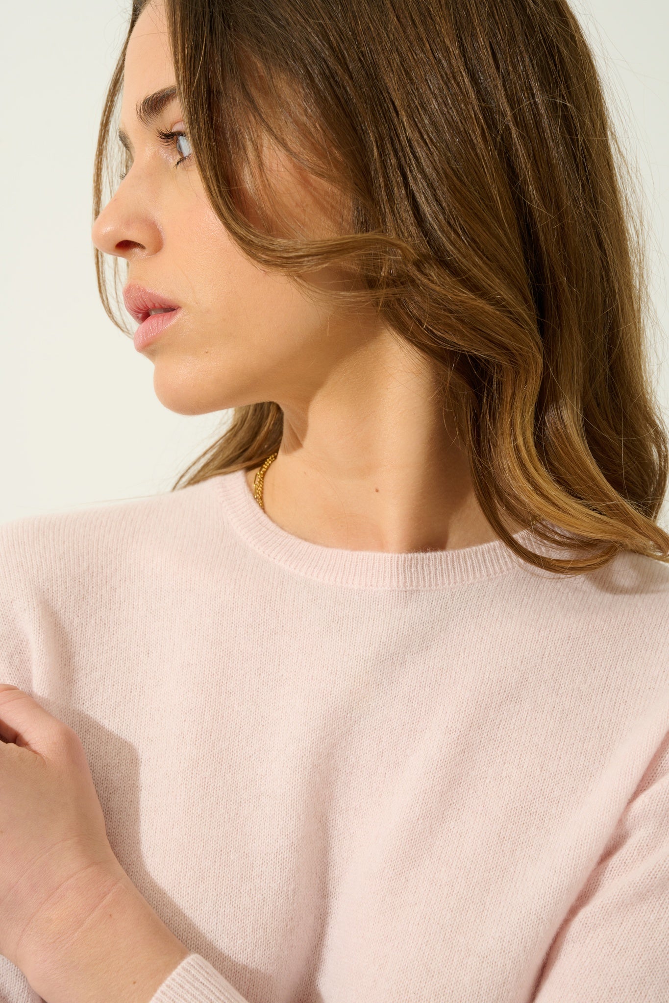 ESTARIS Rundhalspullover mit geknöpfter Rückseite, Puder, 100% Kaschmir