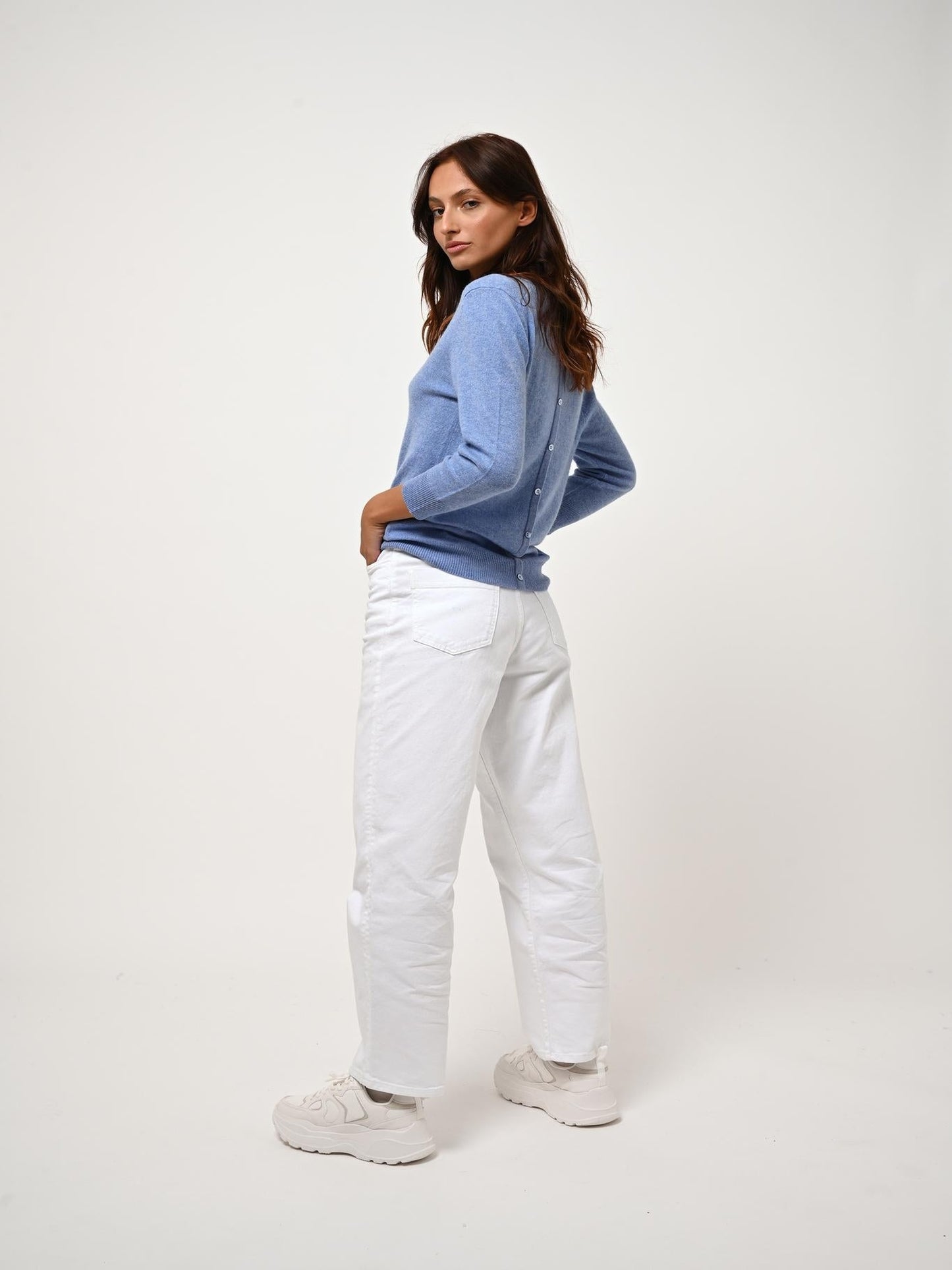 ESTARIS sweater round neck buttoned back sky 100% cashmere