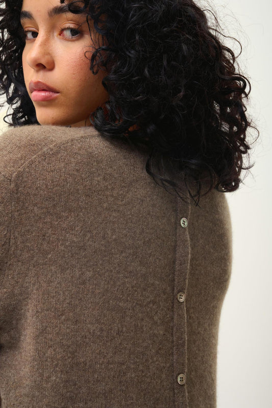 ESTARIS taupe mottled round-neck sweater with buttons on the back 100% cashmere