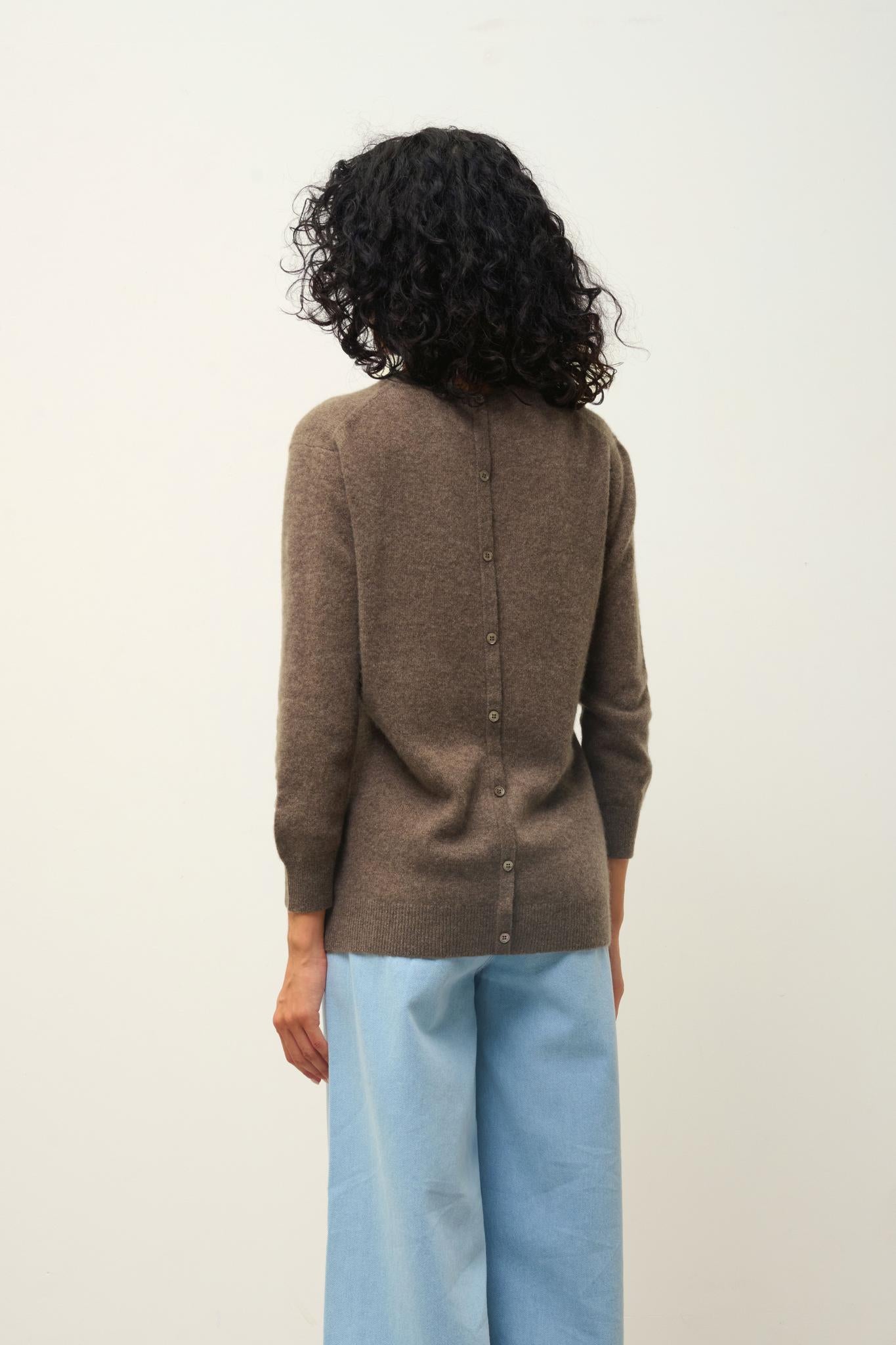ESTARIS taupe mottled round-neck sweater with buttons on the back 100% cashmere