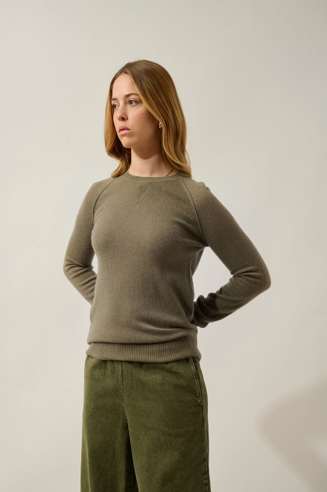 ETRET army round-neck sweater 100% cashmere