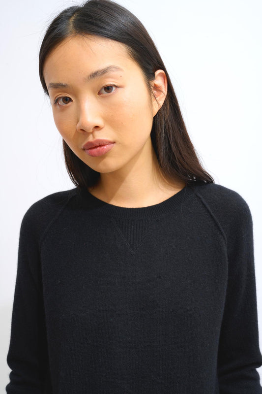 ETRET black round-neck sweater 100% cashmere