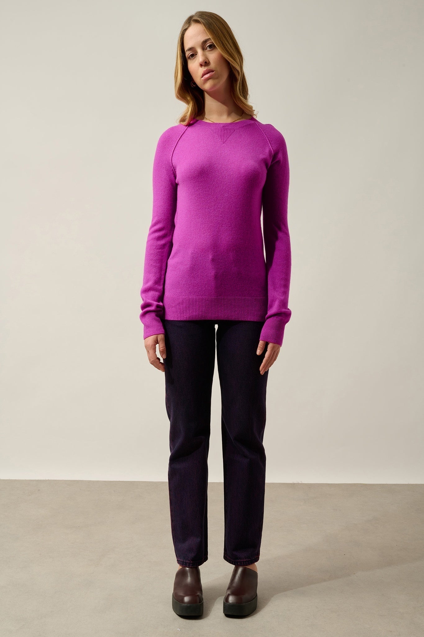 ETRET Pullover mit Rundhalsausschnitt in Neonviolett 100% Kaschmir