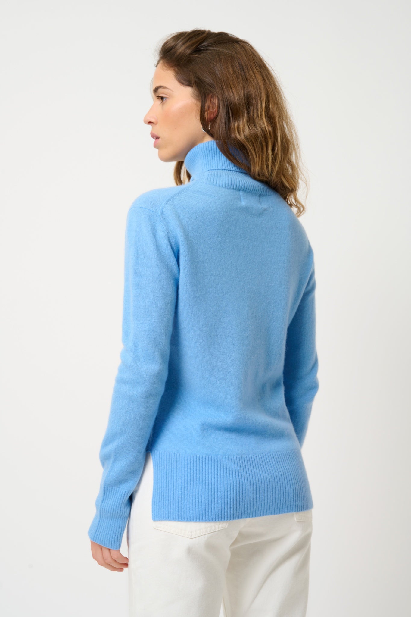 FORNET pull col roulé baby blue 100% cachemire