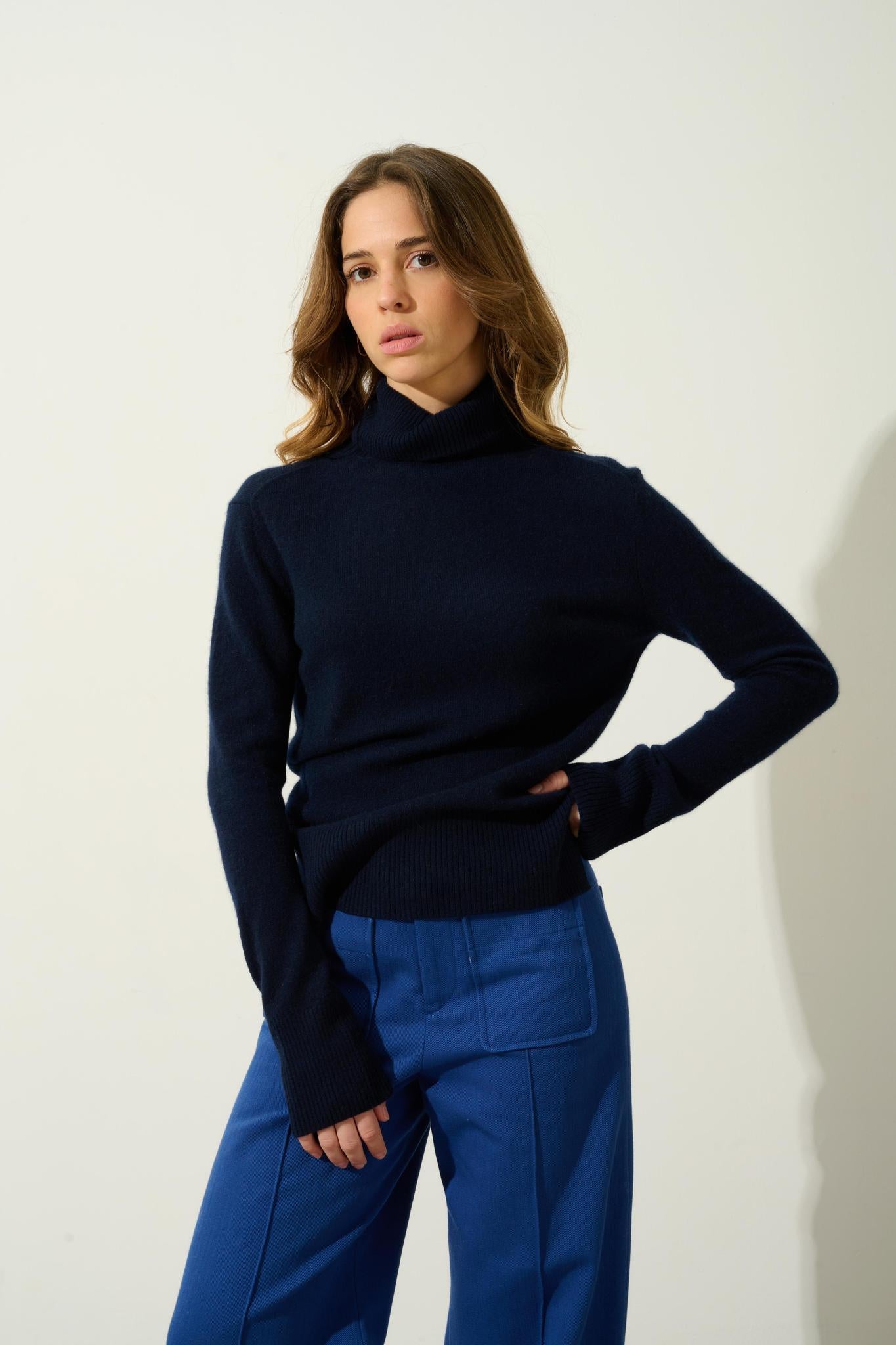 FORNET navy turtleneck sweater 100% cashmere