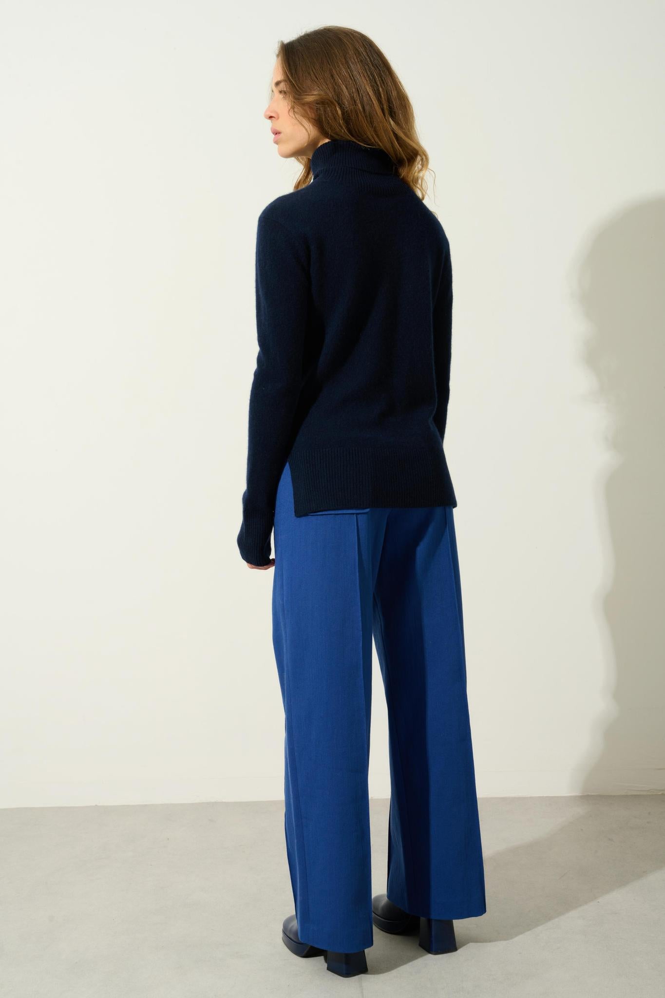 FORNET navy turtleneck sweater 100% cashmere