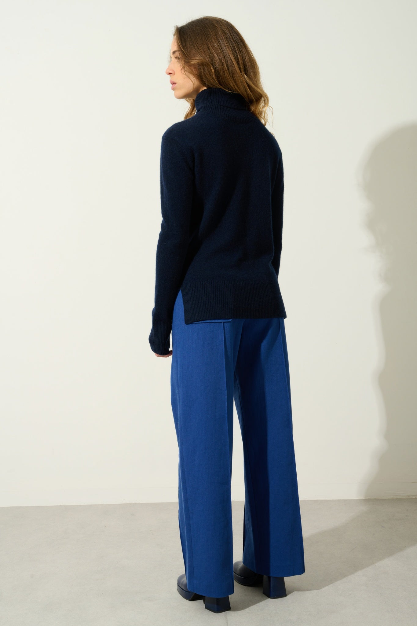 FORNET pull col roulé navy 100% cachemire