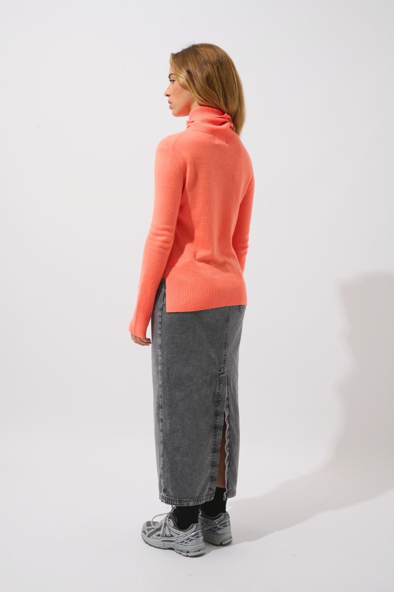 FORNET pull col roulé orange fluo 100% cachemire