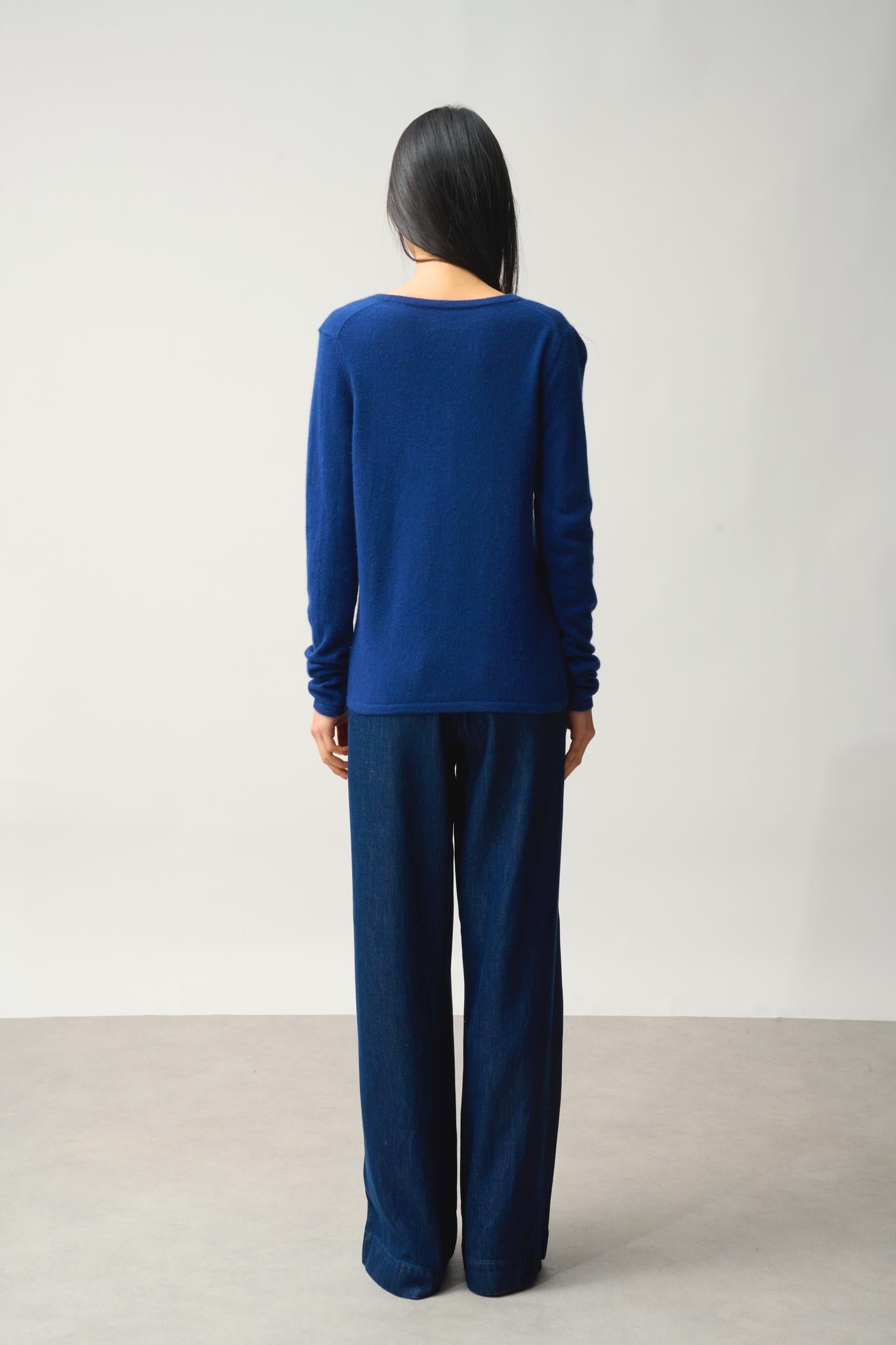 GABLE Pullover mit V-Ausschnitt und Knöpfen Mitternacht 100% Kaschmir