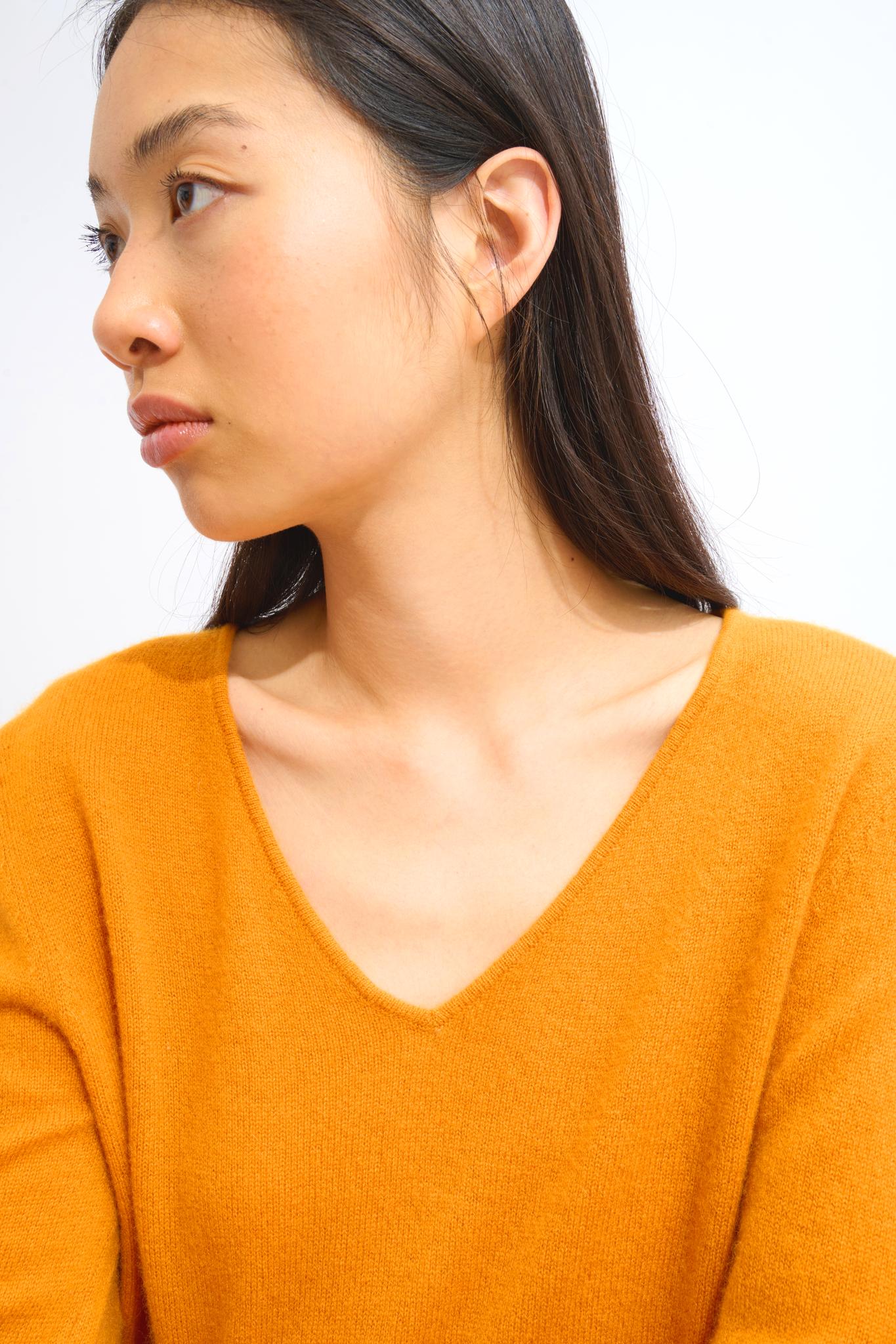 GALISE Pullover mit V-Ausschnitt in Ocker 100% Kaschmir