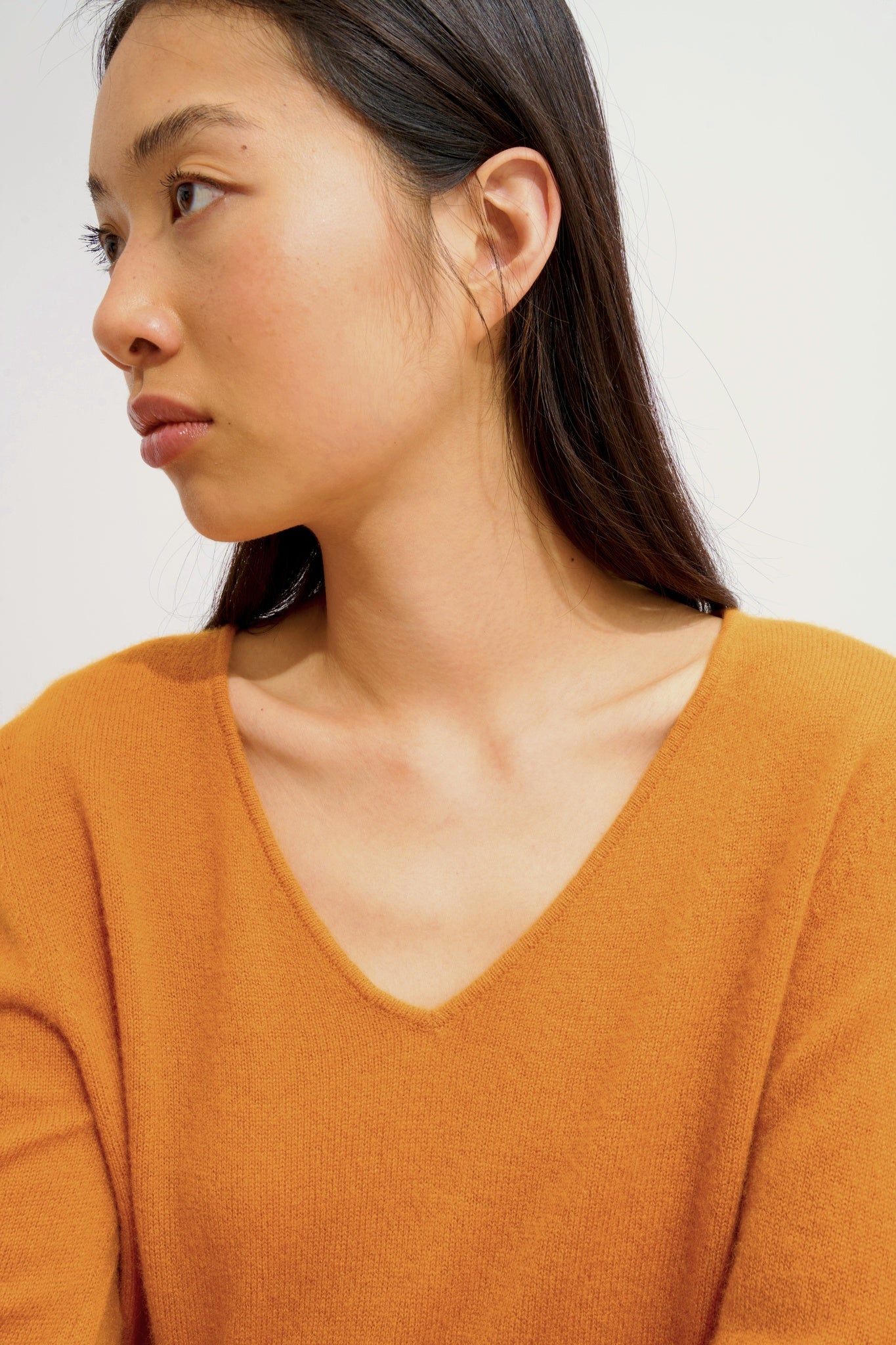 GALISE Pullover mit V-Ausschnitt in Ocker 100% Kaschmir