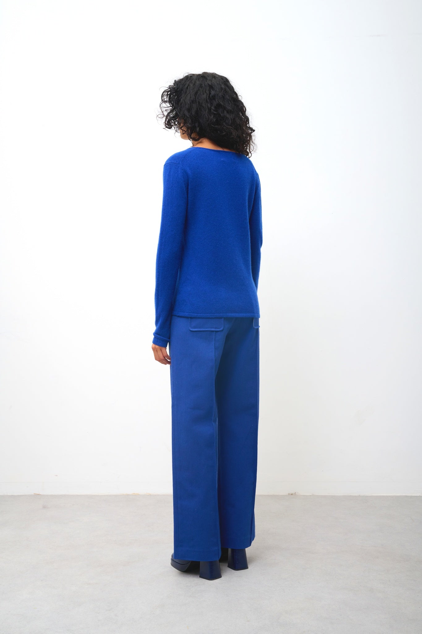 GALISE Pullover mit V-Ausschnitt ultramarin 100% Kaschmir