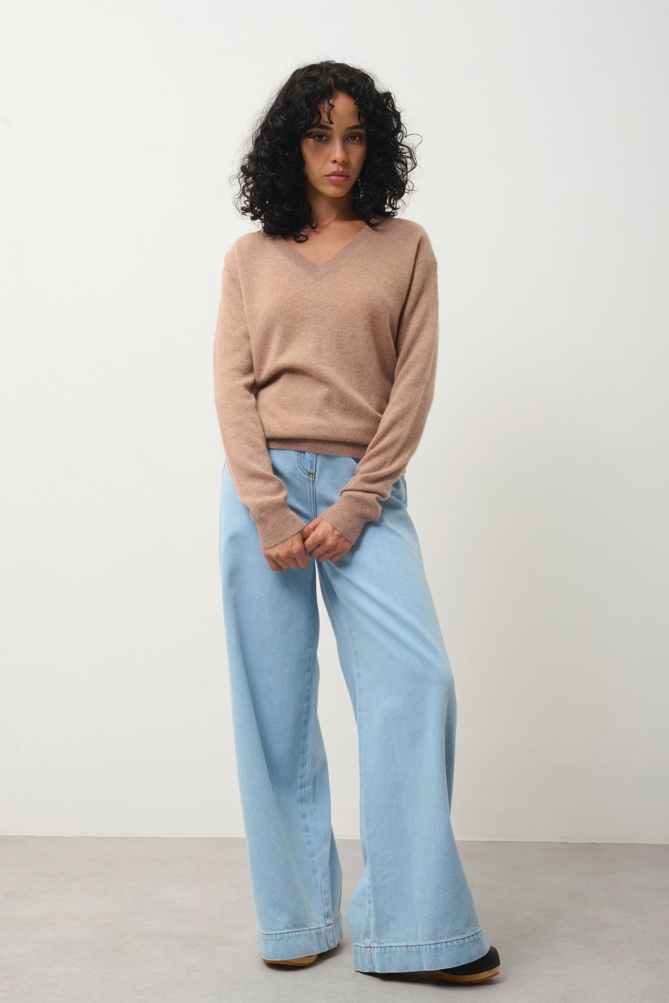 GARDORIA Kamelmelierter Pullover mit V-Ausschnitt, 100 % Kaschmir