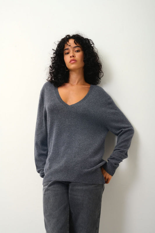 GIEGN v-neck sweater anthracite mottled 100% cashmere