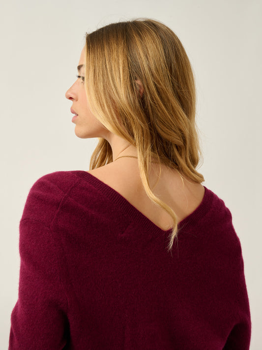 GIEGN pull col v devant et dos bordeaux 100% cachemire