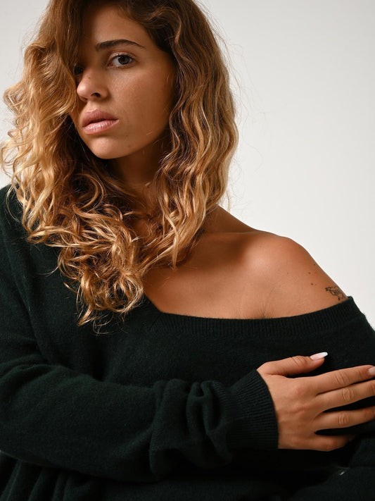 GIEGN Pullover mit V-Ausschnitt vorne und hinten Zypresse 100% Kaschmir