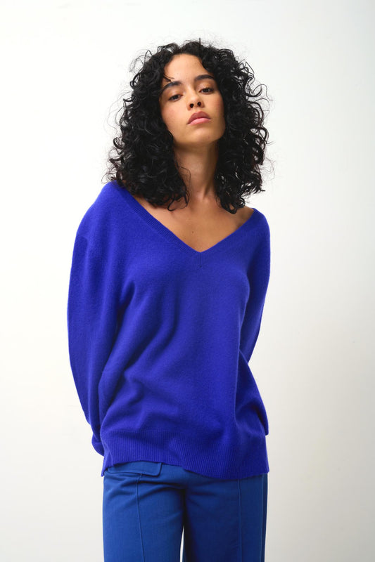 GIEGN Pullover mit V-Ausschnitt vorne und hinten Indigo 100% Kaschmir