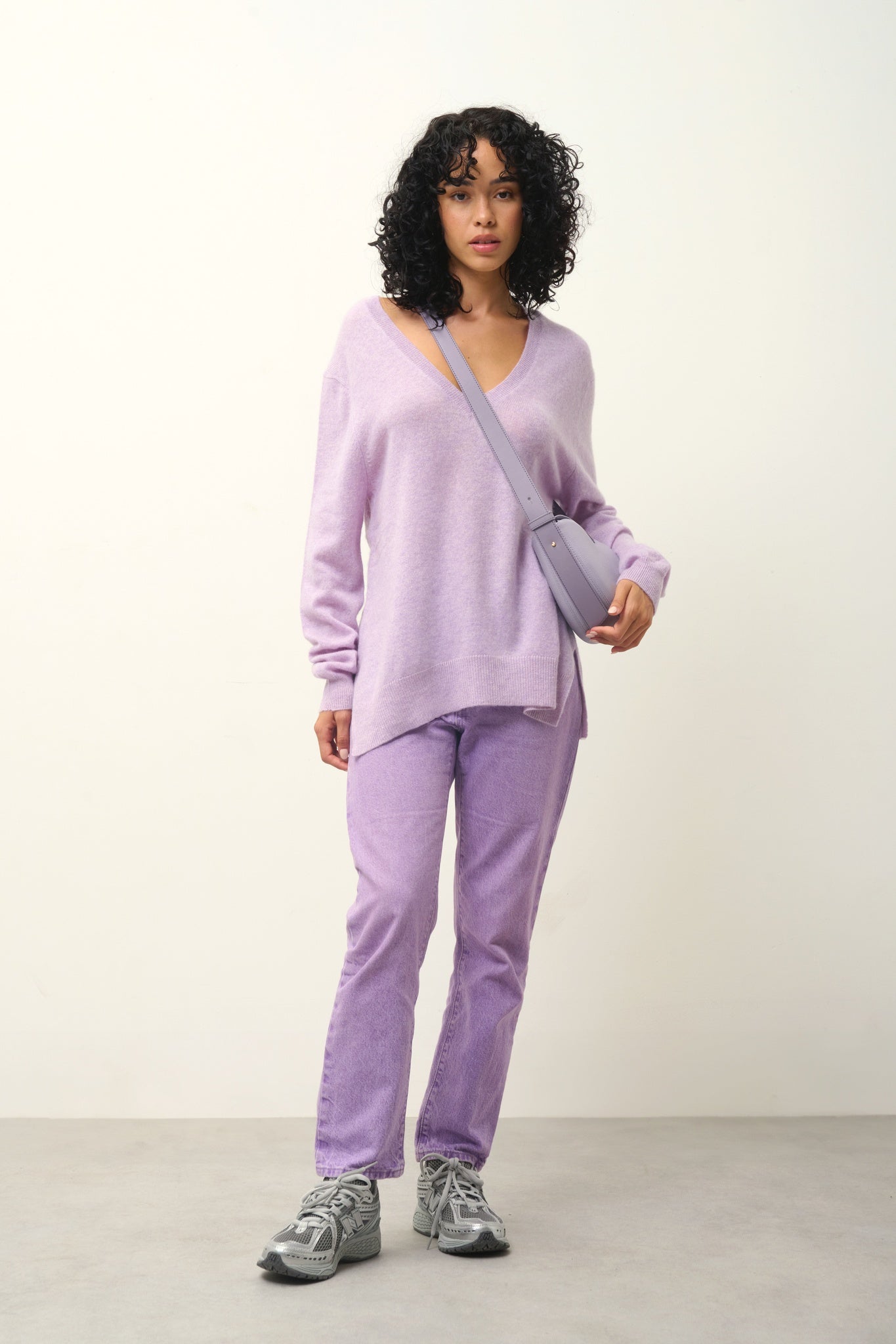 GIEGN Pullover mit V-Ausschnitt vorne und hinten mauve meliert 100% Kaschmir