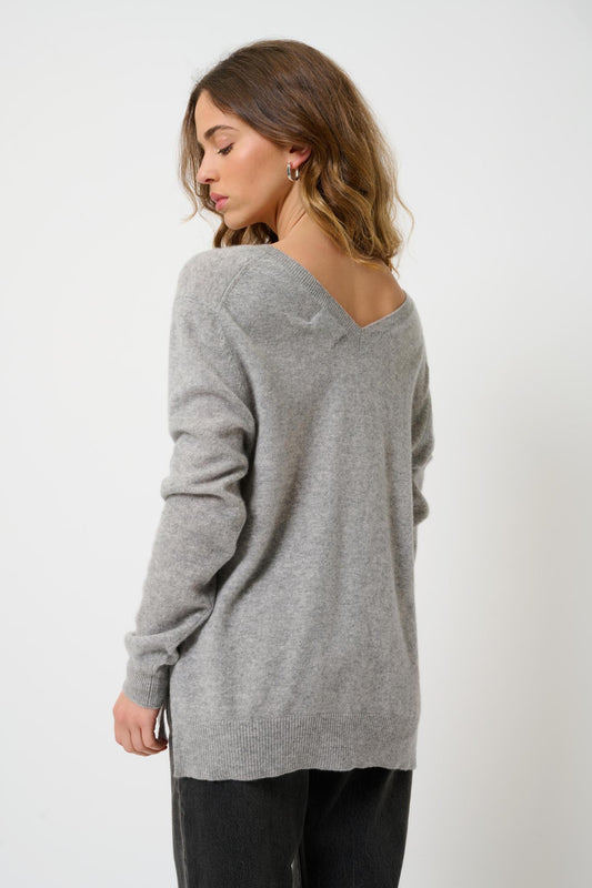 GIEGN v-neck sweater with cloudy mottled front and back 100% cashmere