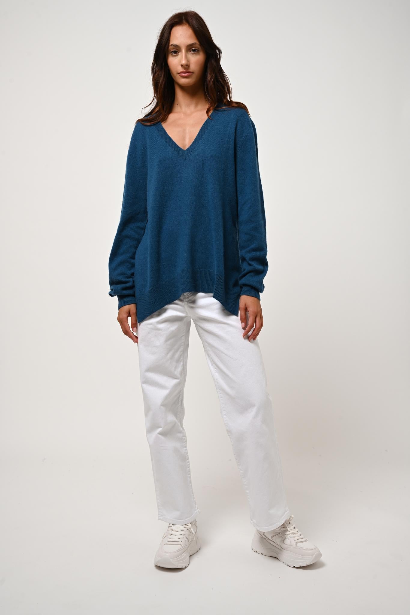 GIEGN v-neck sweater peacock 100% cashmere