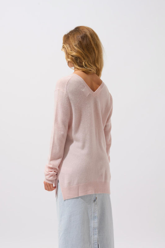 GIEGN Pullover mit V-Ausschnitt vorne und hinten puderfarben 100% Kaschmir
