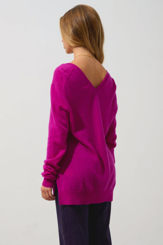 GIEGN Pullover mit V-Ausschnitt vorne und hinten violett 100% Kaschmir