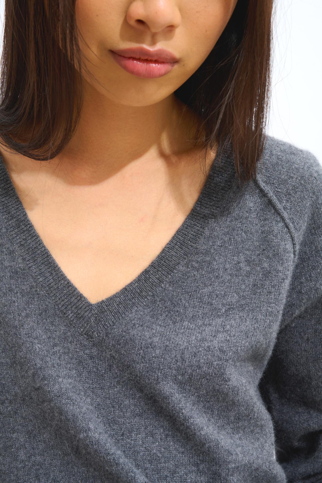 GIUSALET Anthrazit meliert V-Ausschnitt Pullover 100% Kaschmir